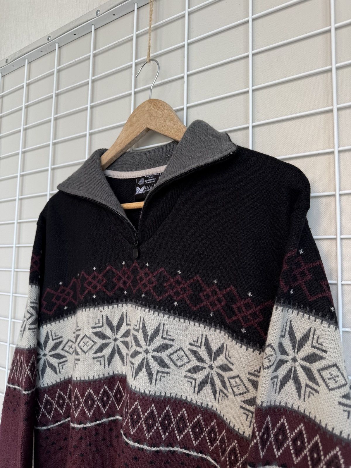 Dale Of Norway Dale of Norway Half Zip Wool Sweater Mens Size L Vintage Size US L / EU 52-54 / 3 - 4 Thumbnail