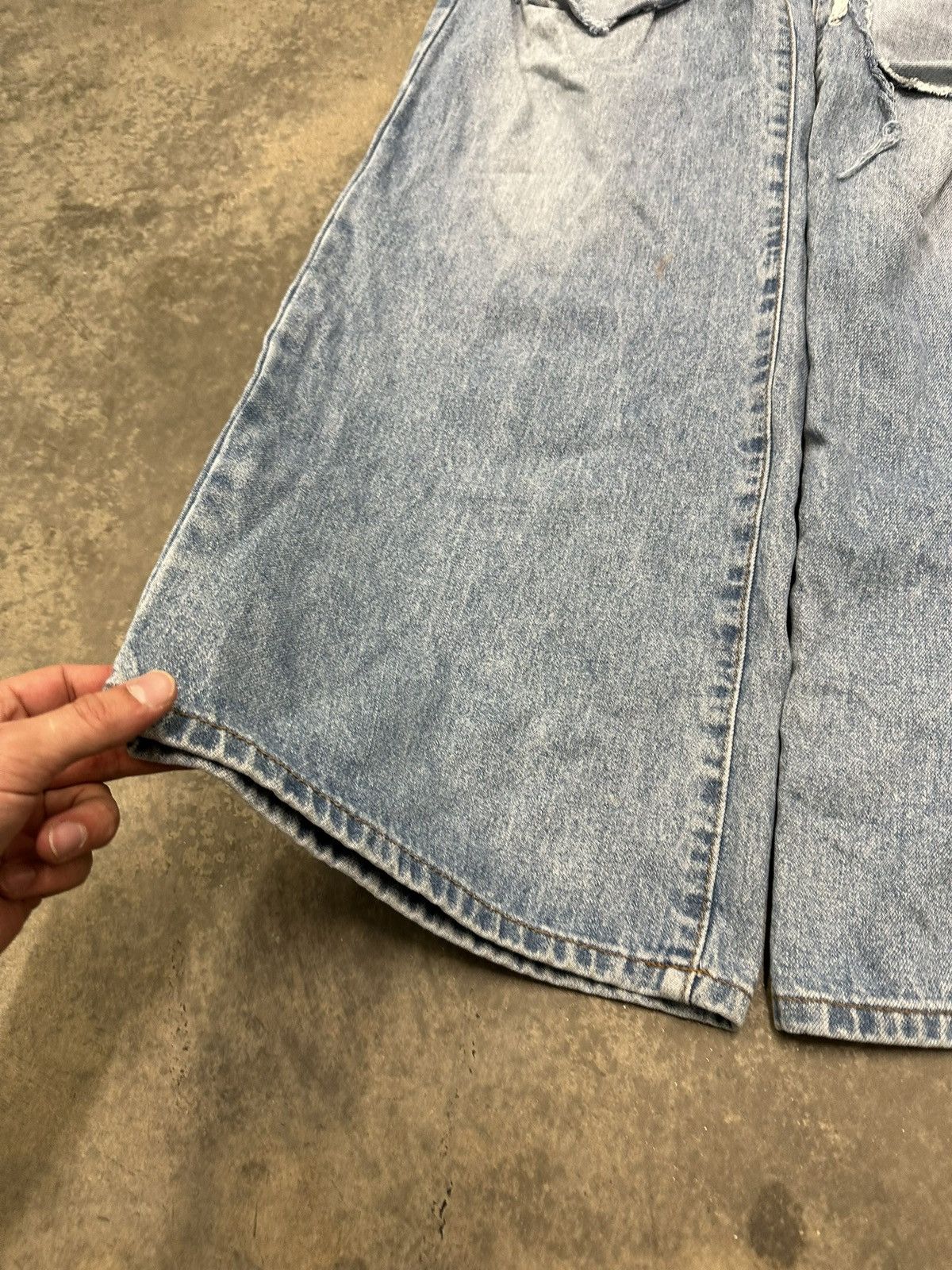 Japanese Brand Vintage Ultra Baggy Grunge Light Wash Denim Size 32 Size US 32 / EU 48 - 2 Thumbnail