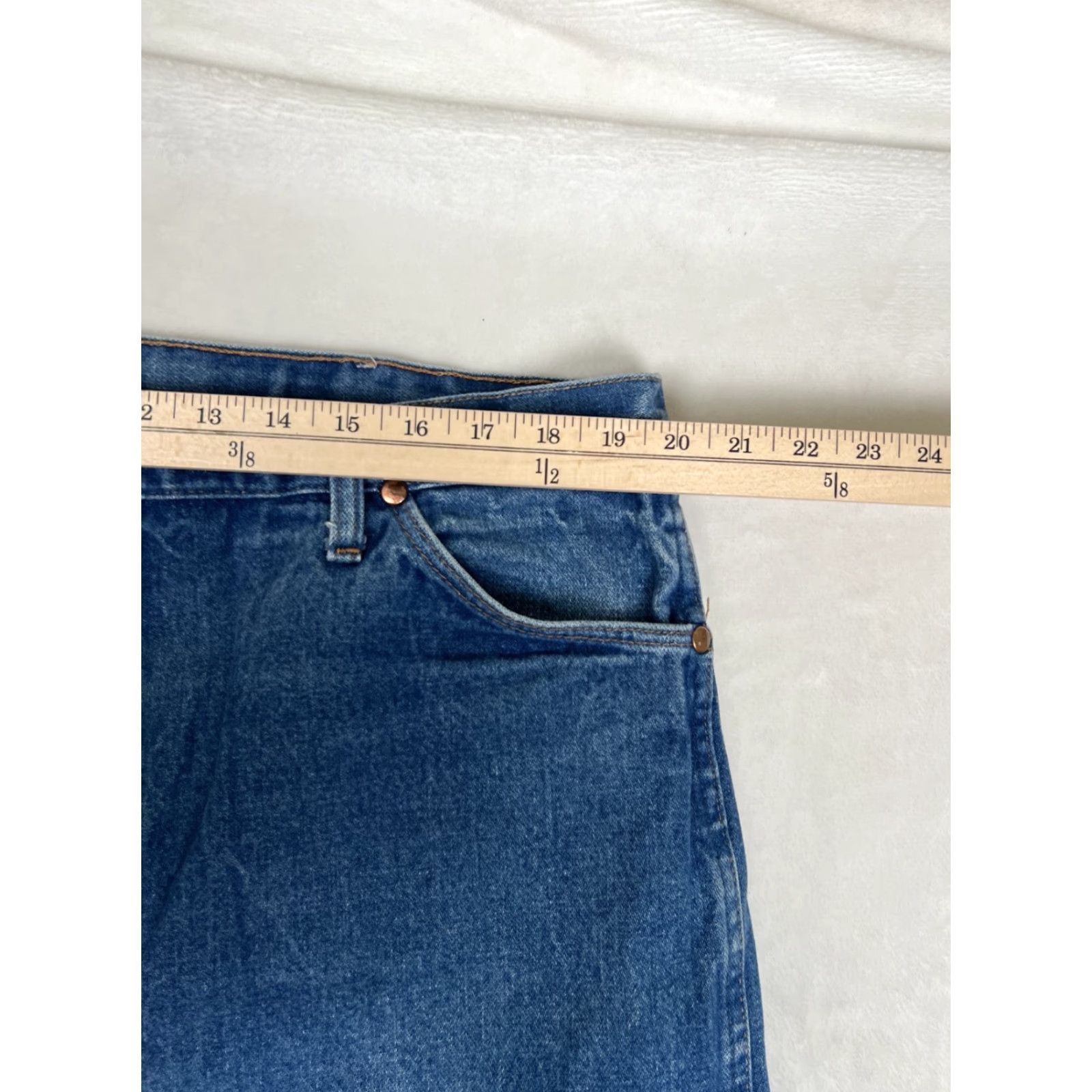 Wrangler VINTAGE Wrangler 13MWZ Blue Denim Jeans Regular Fit Cowboy Size 40x34 READ Size US 40 / EU 56 - 5 Thumbnail