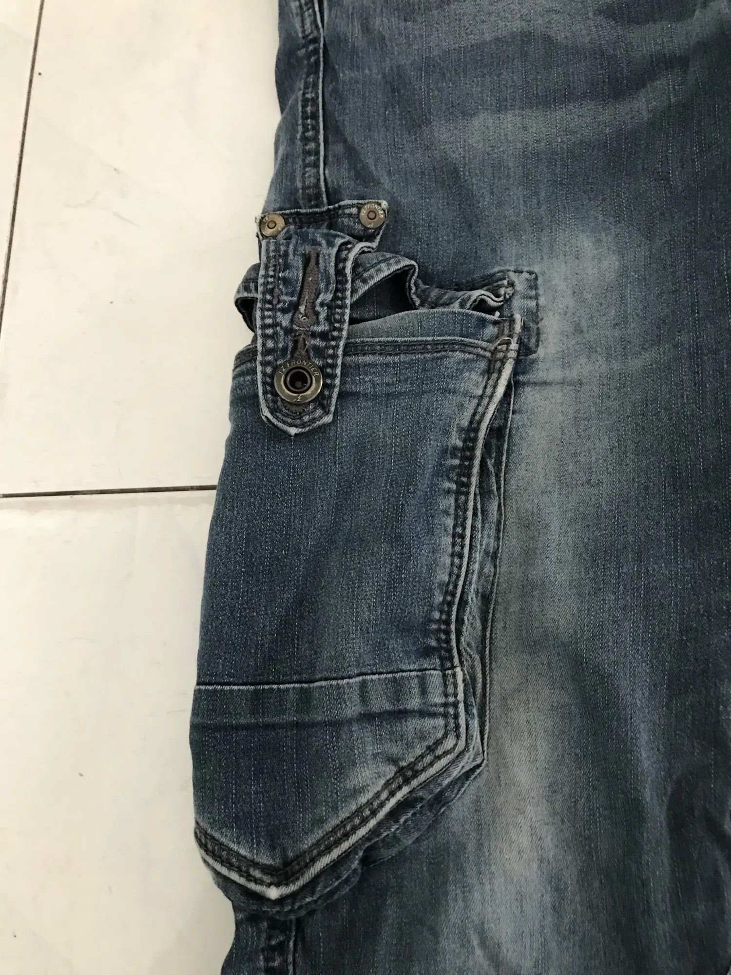 Japanese Brand Frontier Dagger Pocket Multipocket Denim Size US 31 - 10 Thumbnail