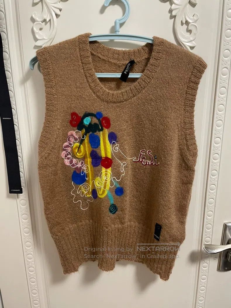 Fendi Fendi Knitted vest with colorful embroidered letters Size US M / EU 48-50 / 2 - 1 Thumbnail