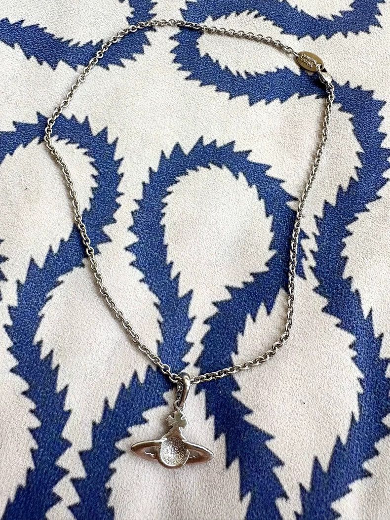 Vivienne Westwood Vivienne Westwood Pearl Flat Saturn Necklace Size ONE SIZE - 3 Thumbnail