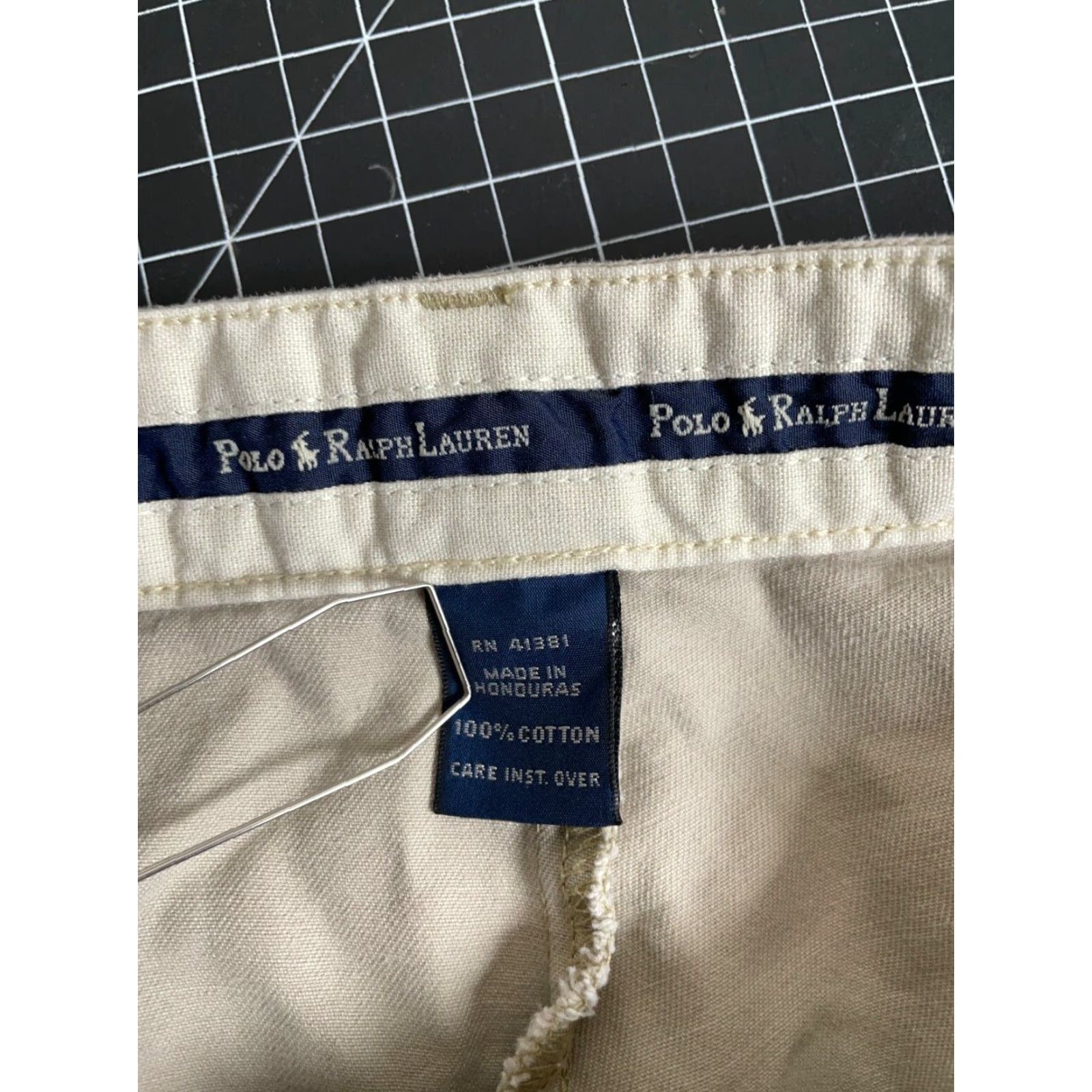Polo Ralph Lauren VINTAGE Polo Ralph Lauren Chino Pants Men's 40x32 Beige Pleated High Rise Regular Inseam 32 Cuffed Preppy Retro Loyalist Mens Size US L / EU 52-54 / 3 - 3 Thumbnail