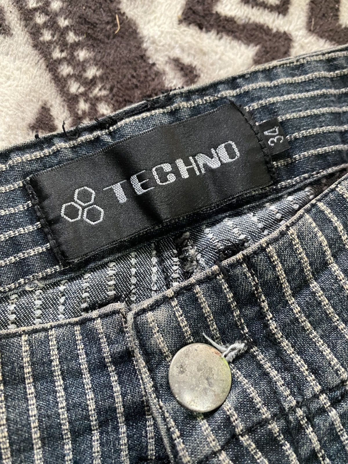 Other Techno Short Pants Size US 34 / EU 50 - 8 Thumbnail