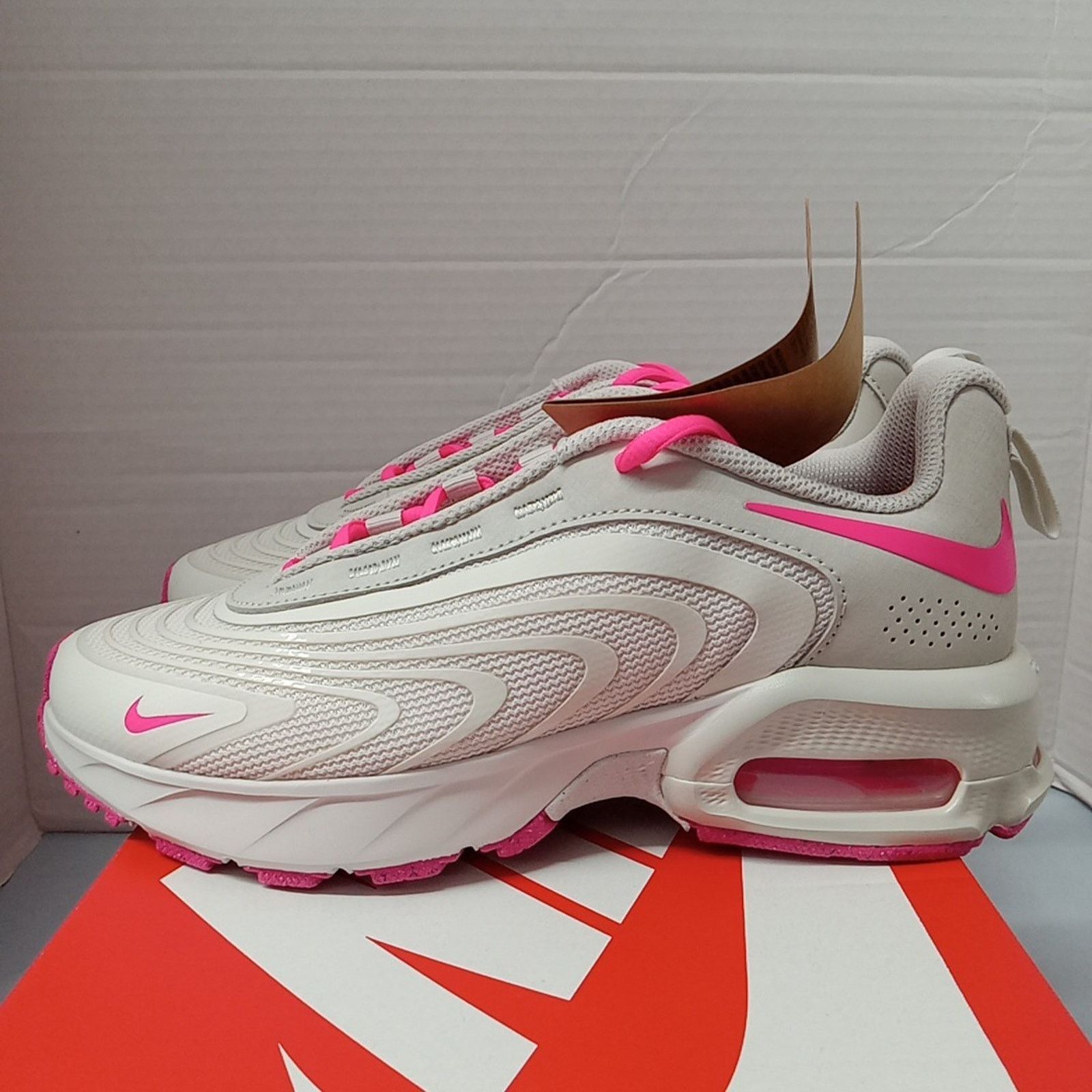 Nike Nike Air Max Fire Girl Size 6Y Women 7.5 Pink/Light Bone NEW Size US 7.5 / IT 37.5 - 4 Thumbnail