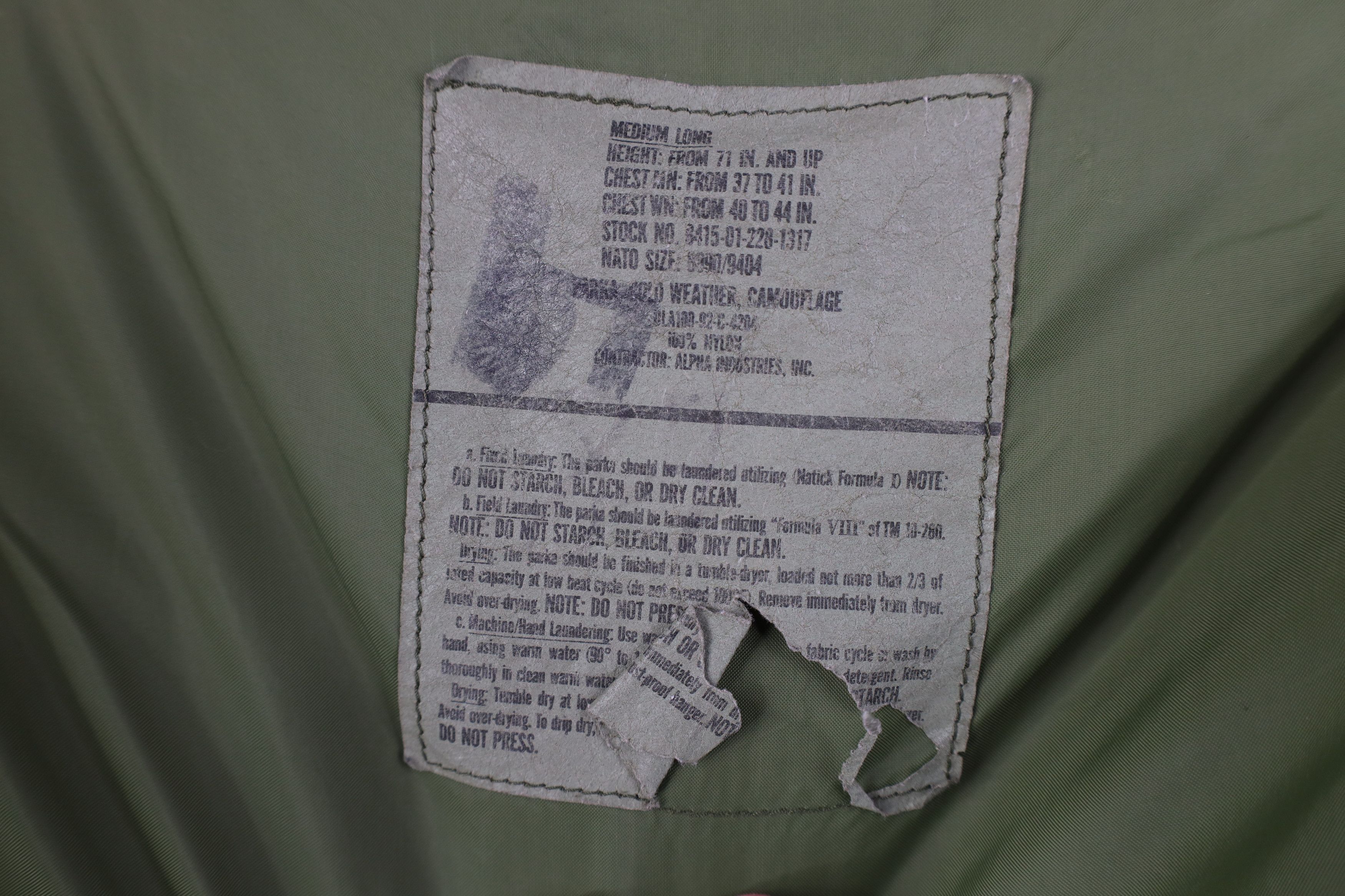 Alpha Industries Vintage 90s Alpha Industries Cold Weather Parka Jacket USA Size US M / EU 48-50 / 2 - 10 Thumbnail