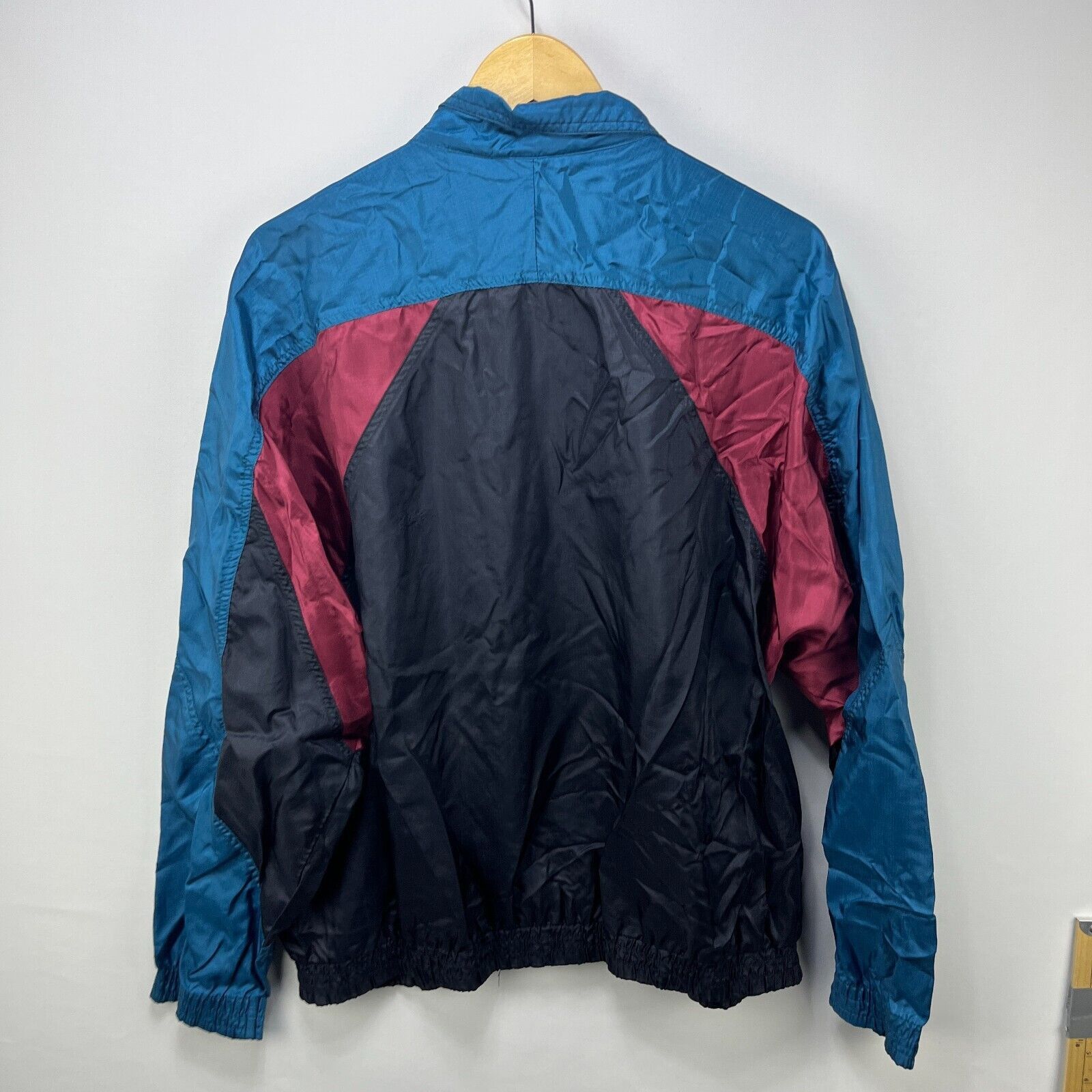 Nike × Vintage Vintage 90s Nike Windbreaker Jacket Large Size US L / EU 52-54 / 3 - 9 Thumbnail
