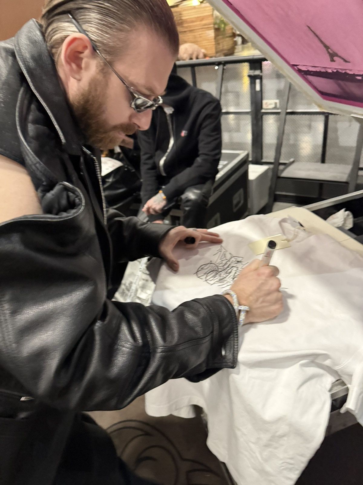 Complex 1/1 Vetements x ComplexCon Signed Guram Gvasalia Tee Size US M / EU 48-50 / 2 - 12 Thumbnail