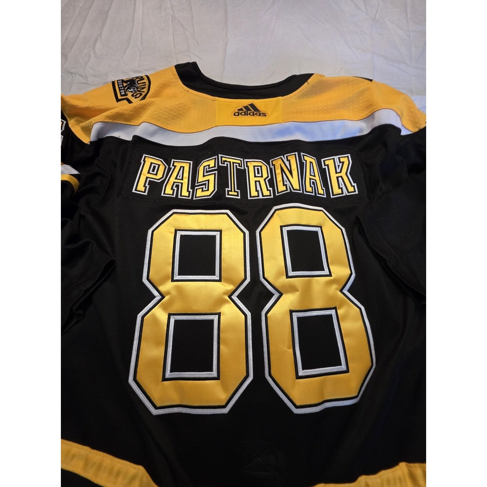 Adidas Boston Bruins Men's Size 52 Adidas Authentic Pastrnak Hockey Size 46 - 8 Thumbnail