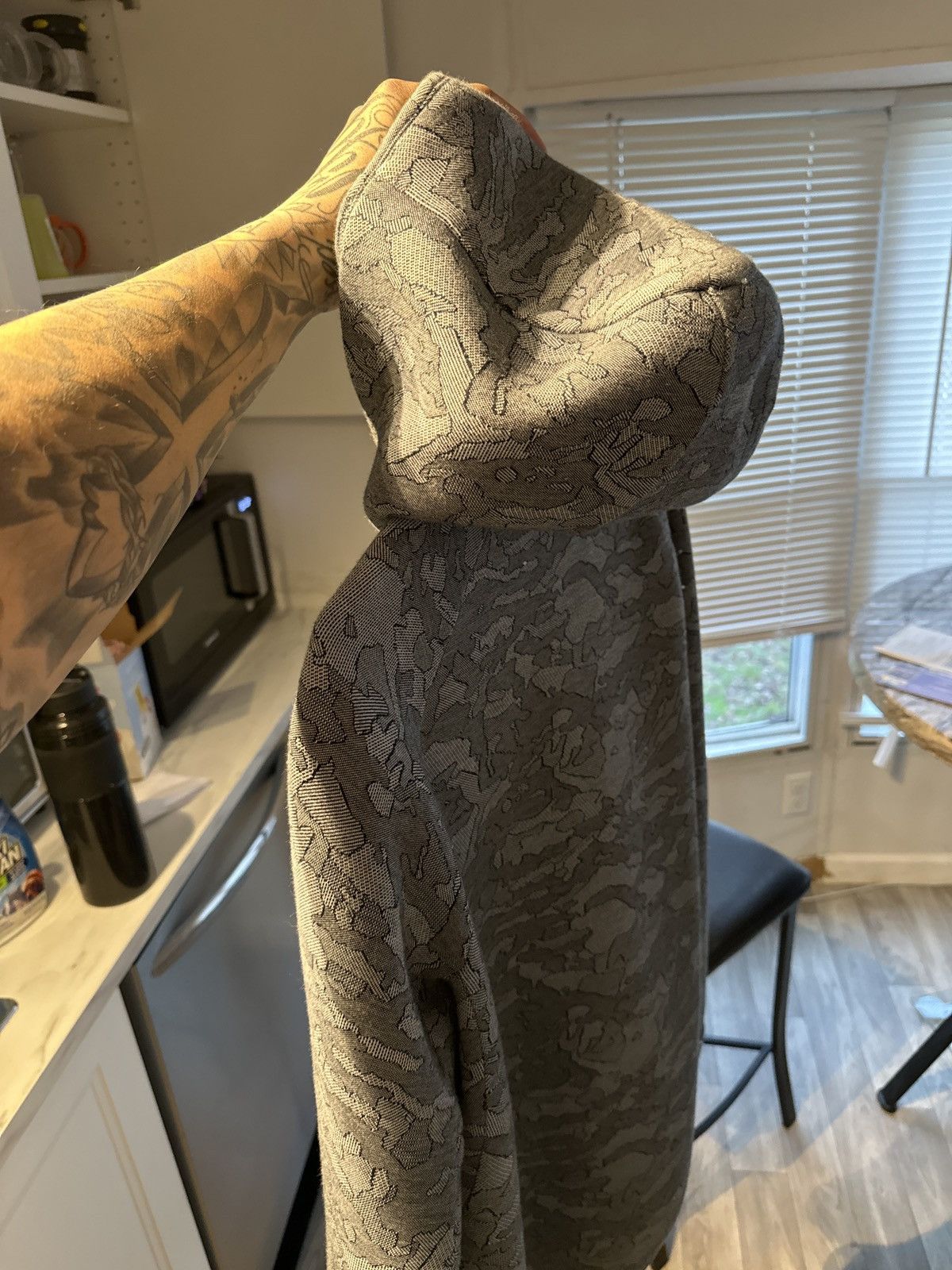 Nike Nike Tech Fleece 2017 Limited Edition “Ice Camo” Size US L / EU 52-54 / 3 - 5 Thumbnail