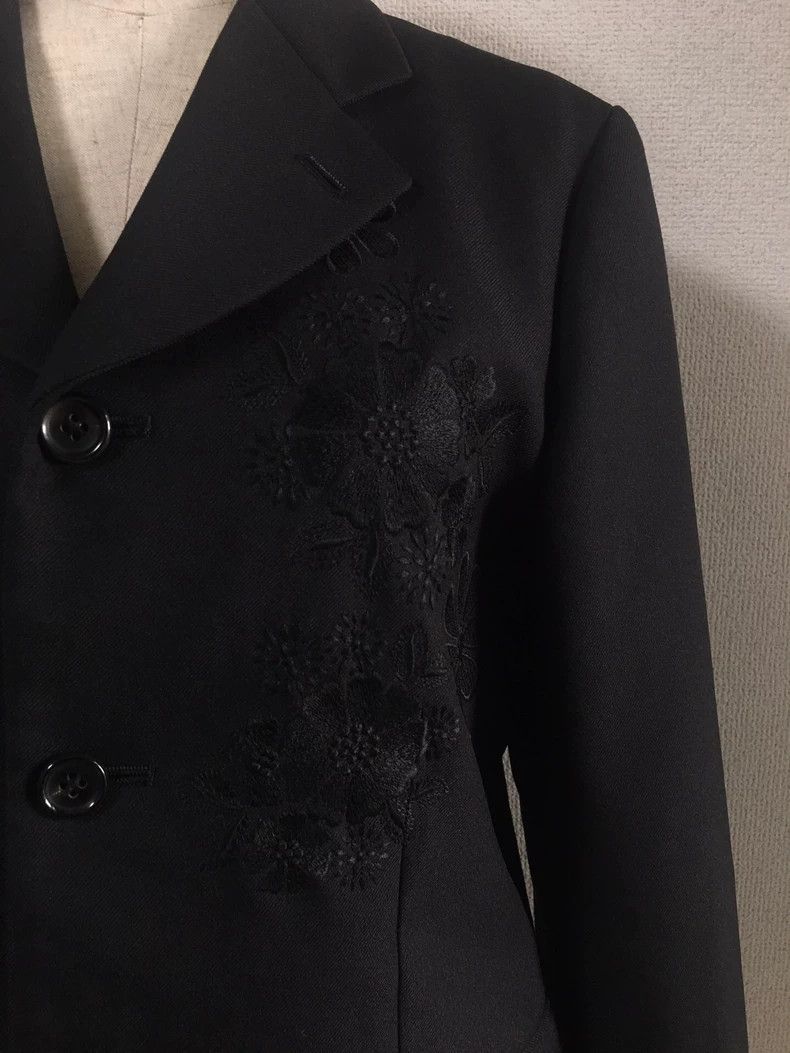 Comme des Garcons Comme Des Garcons Rose early flower embroidered blazer Size M / US 6-8 / IT 42-44 - 5 Thumbnail