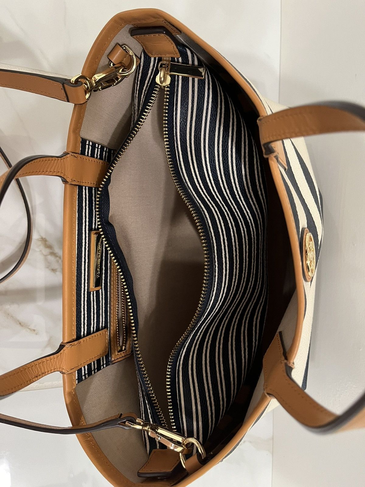 Tory Burch Tory Burch Kerrington Tote Navy/White Stripe Size ONE SIZE - 6 Thumbnail