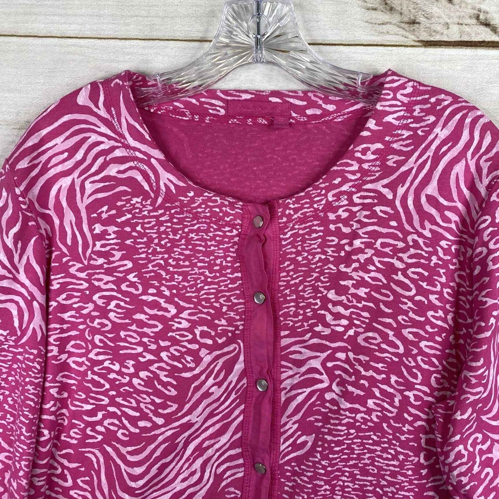Vintage Fresh Produce Cardigan Womens 2XL Pink Animal Print Pearl Snap Long Sleeve Shirt Womens 2XL Pink Animal Print Cardigan Size XXL / US 16-18 / IT 52-54 - 2 Thumbnail