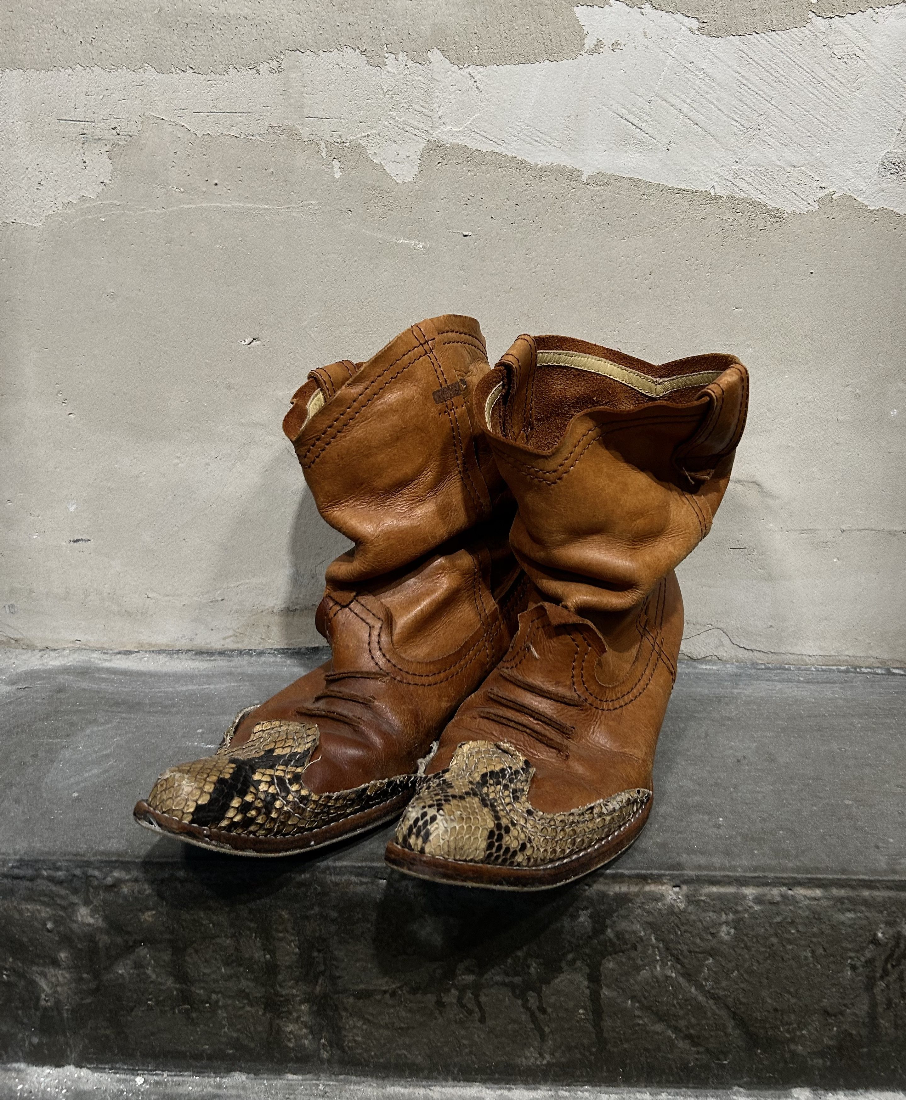 Junya Watanabe Junya Watanabe Man 00s Snakeskin Pointed-Toe Boots Size US 7 / EU 40 - 1 Thumbnail