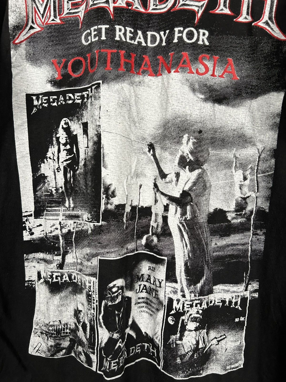 Band Tees Vintage Megadeth Get Ready For Youthanasia Rock Band Tee 90s Size US L / EU 52-54 / 3 - 7 Thumbnail