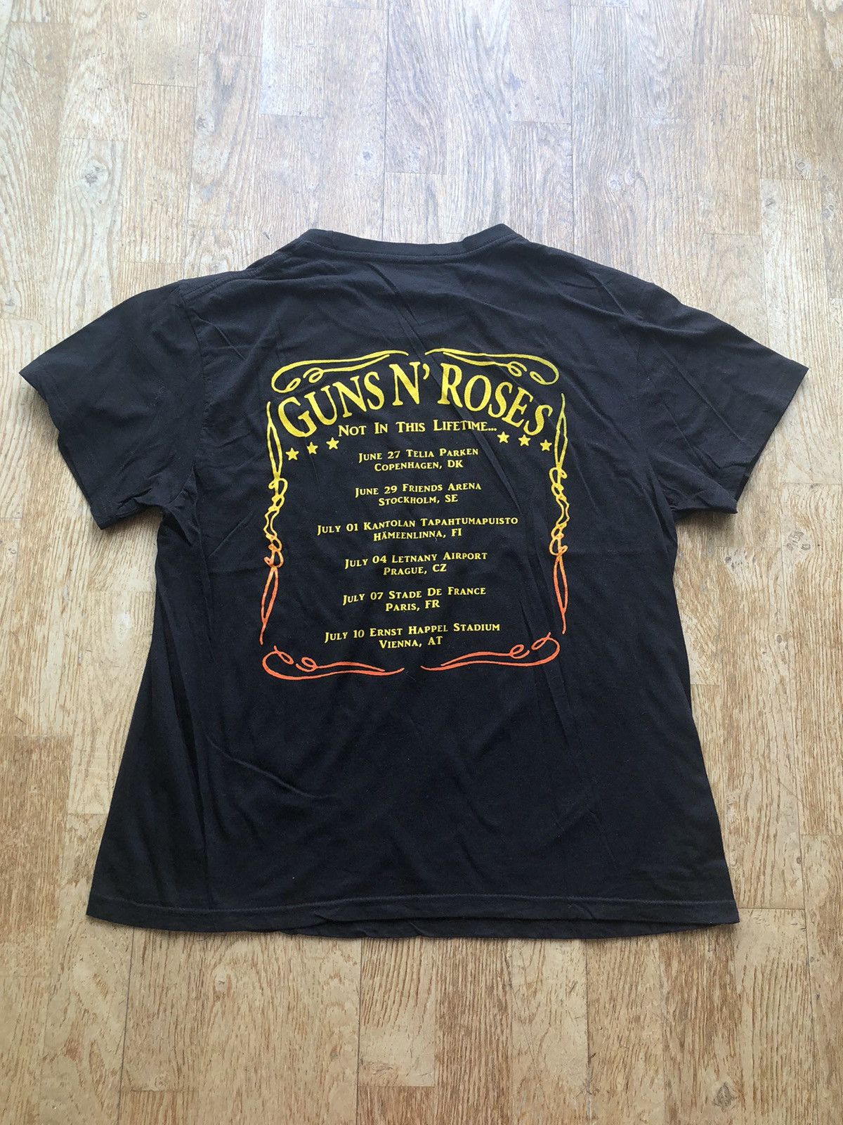 Band Tees GUNS N ROSES VINTAGE ROCK BAND TOUR TEE SHIRT LIFETIME Size US L / EU 52-54 / 3 - 2 Thumbnail