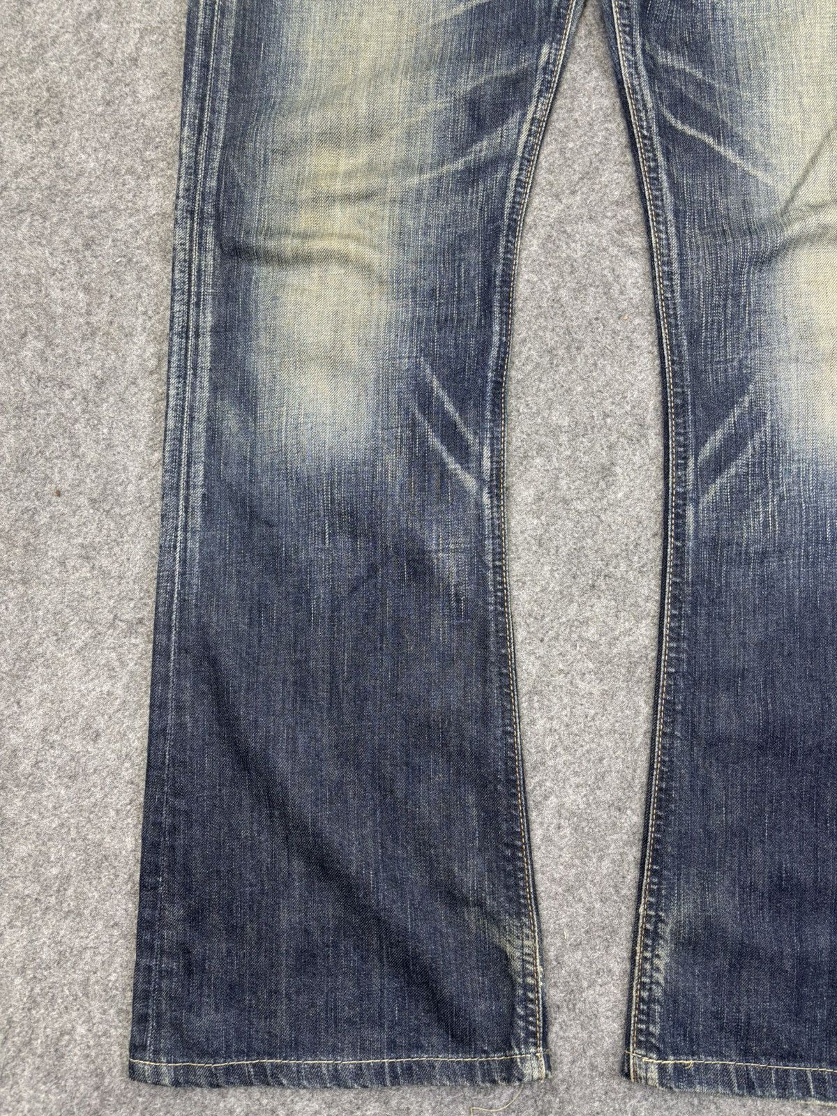 Edwin 💥Flare💥Insane Edwin 90s Style Raw Fades Flare Denim F938 Size US 32 / EU 48 - 5 Thumbnail