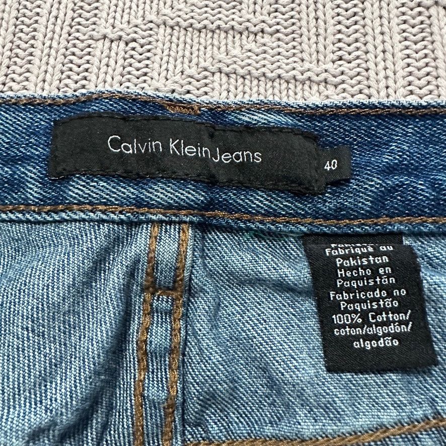 Calvin Klein Calvin Klein jean shorts size 40 Size US 40 / EU 56 - 3 Thumbnail