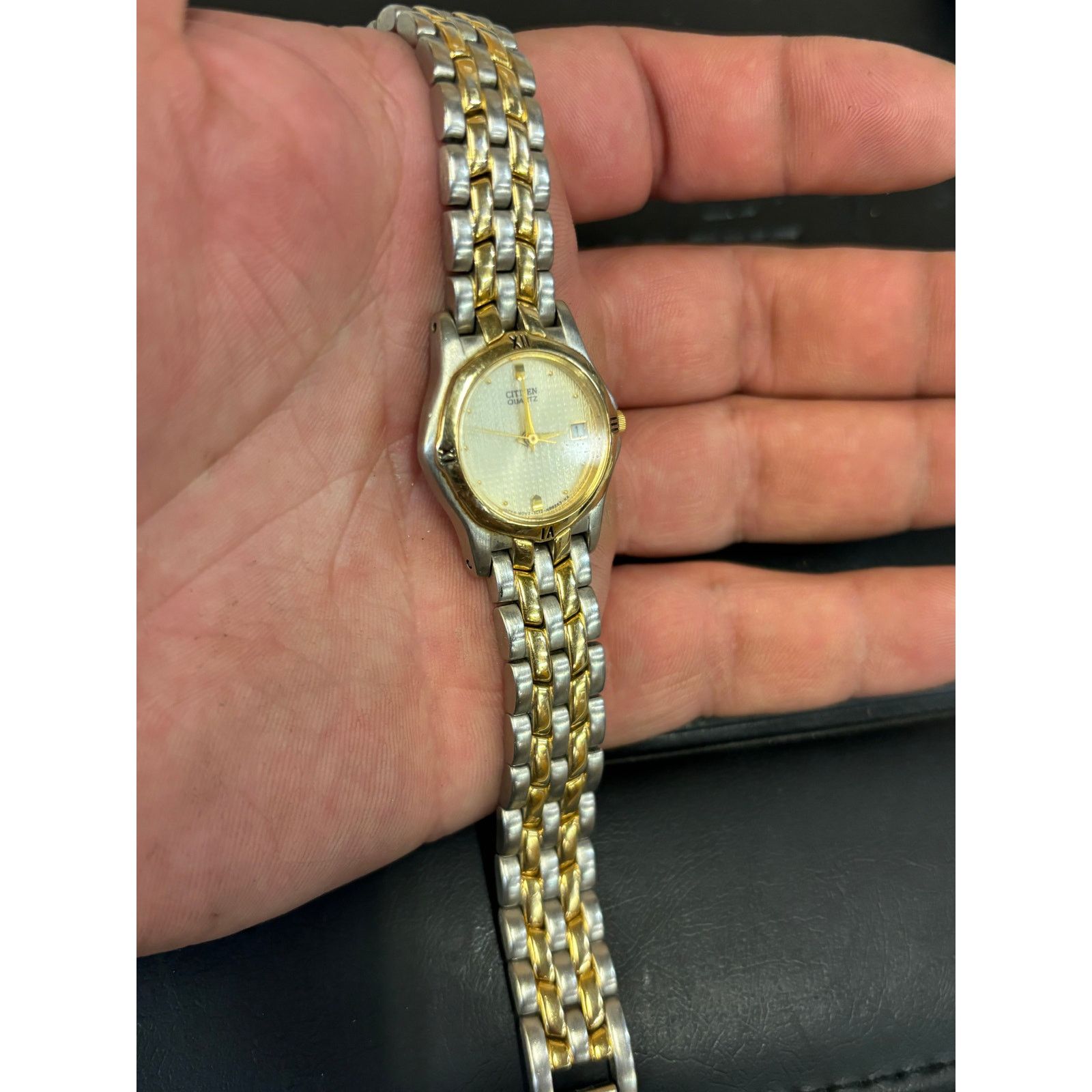 Citizen Vintage Citizen 2-Tone Women’s Watch! New Battery! Size ONE SIZE - 5 Thumbnail