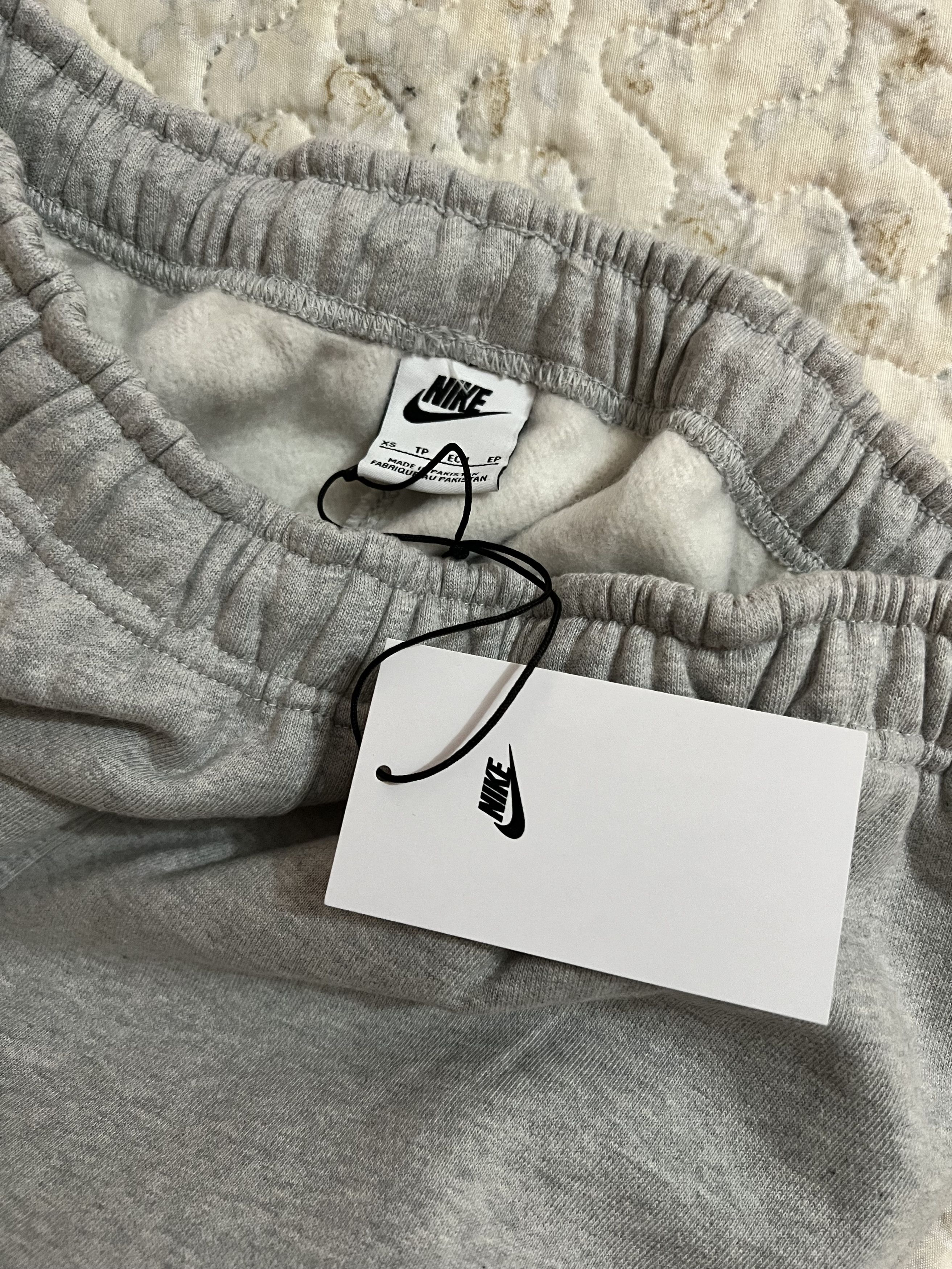 Nike × Stussy XS Nike Stussy Fleece Sweatpants Grey FW25 Fleece joggers Size US 30 / EU 46 - 11 Thumbnail
