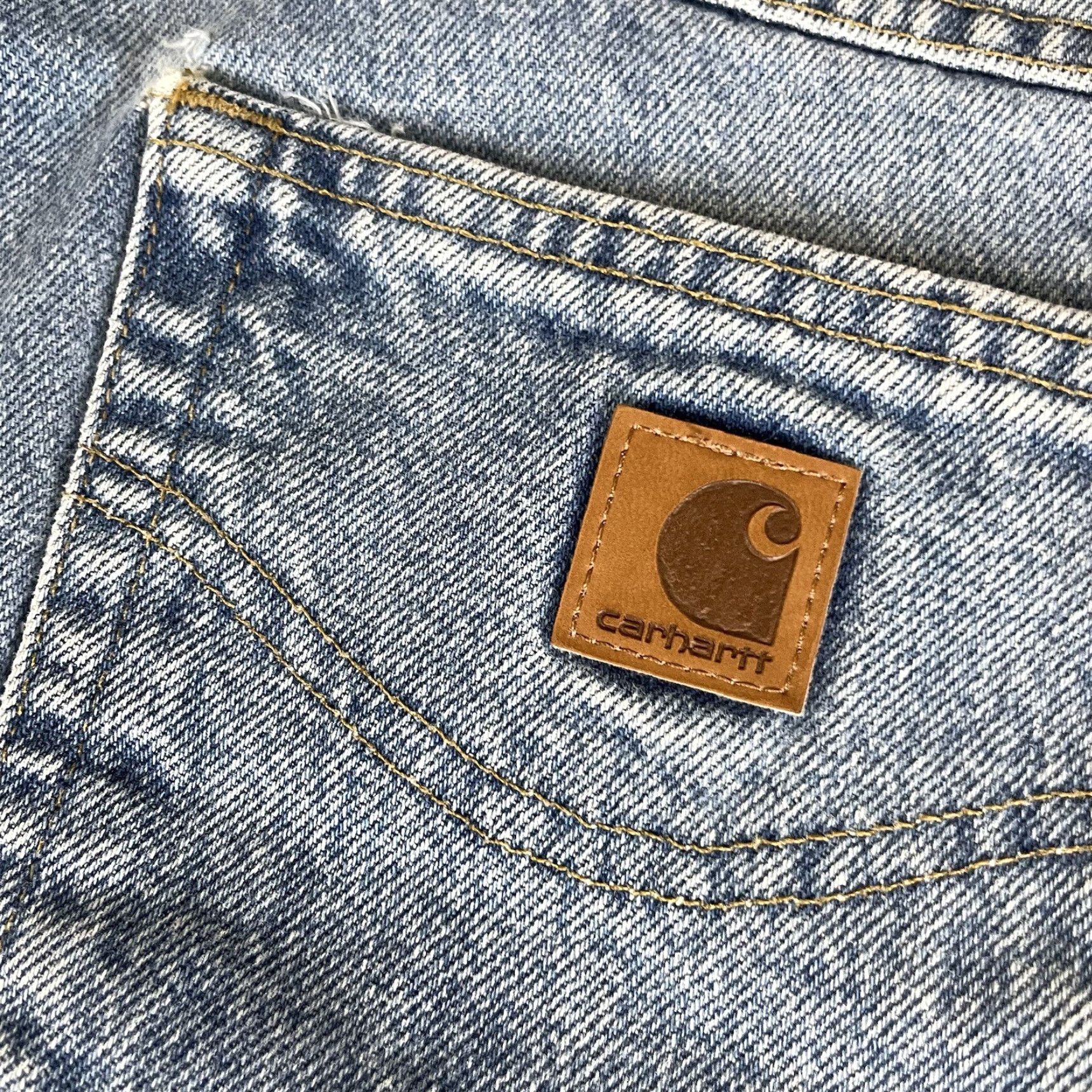Carhartt Carhartt Jeans Mens 38x30 Blue Denim Relaxed Fit Workwear Chore Barn Light Wash Denim Jeans Size US 38 / EU 54 - 3 Thumbnail