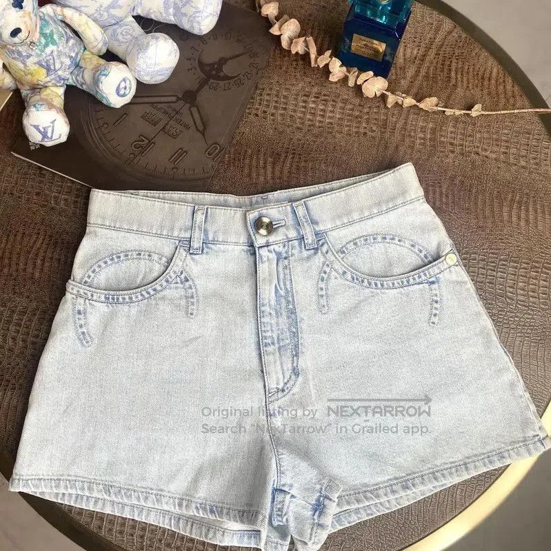 Chanel Chanel Summer Light Blue Cotton Logo Shorts . Size 26" / US 2 / IT 38 - 1 Thumbnail