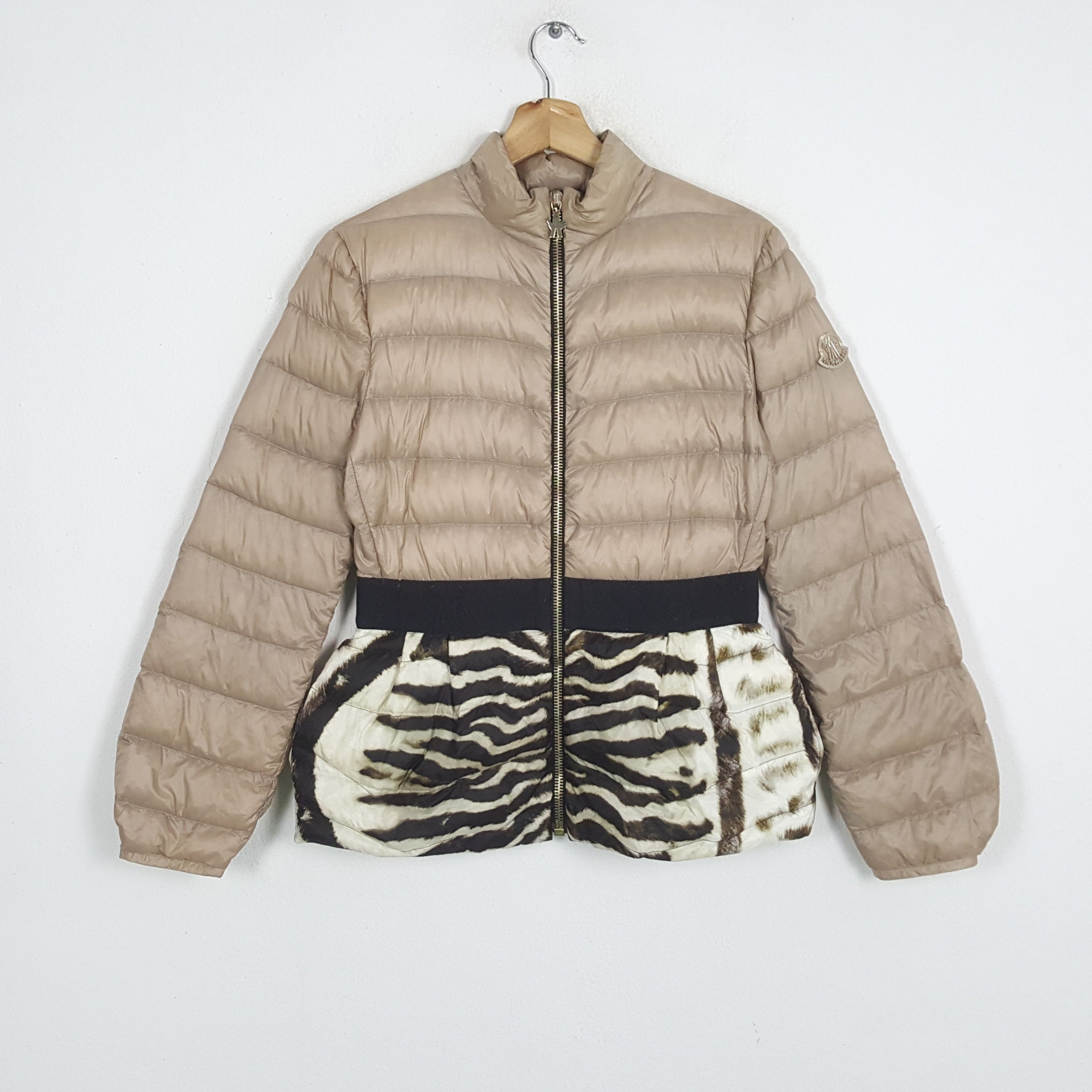 Moncler × Vintage Vintage MONCLER Italian Fashion Brand Puffer Jacket Size S / US 4 / IT 40 - 1 Thumbnail