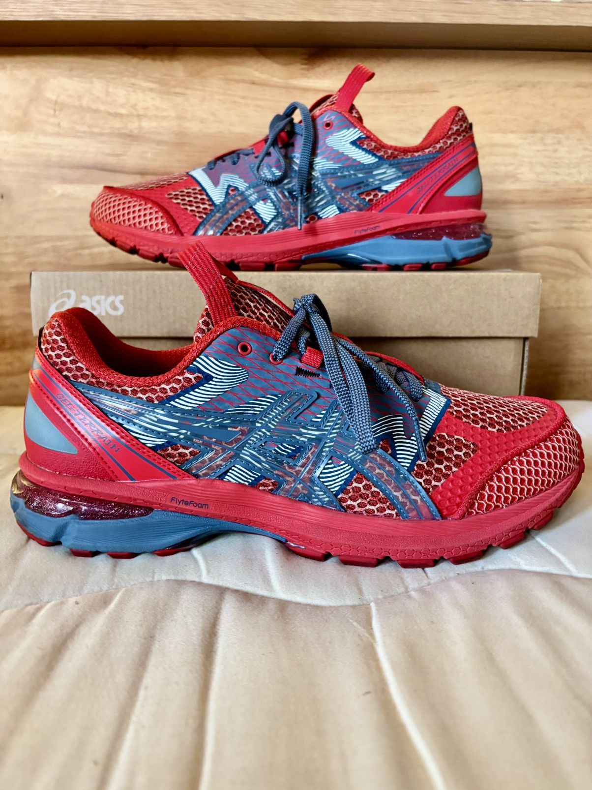 ★関税込★Asics x kiko kostadinov★US-4S Gel-Terrain★Red★ Asics Kiko Kostadinov X Asics Us4-s Gel Terrain Sneakers