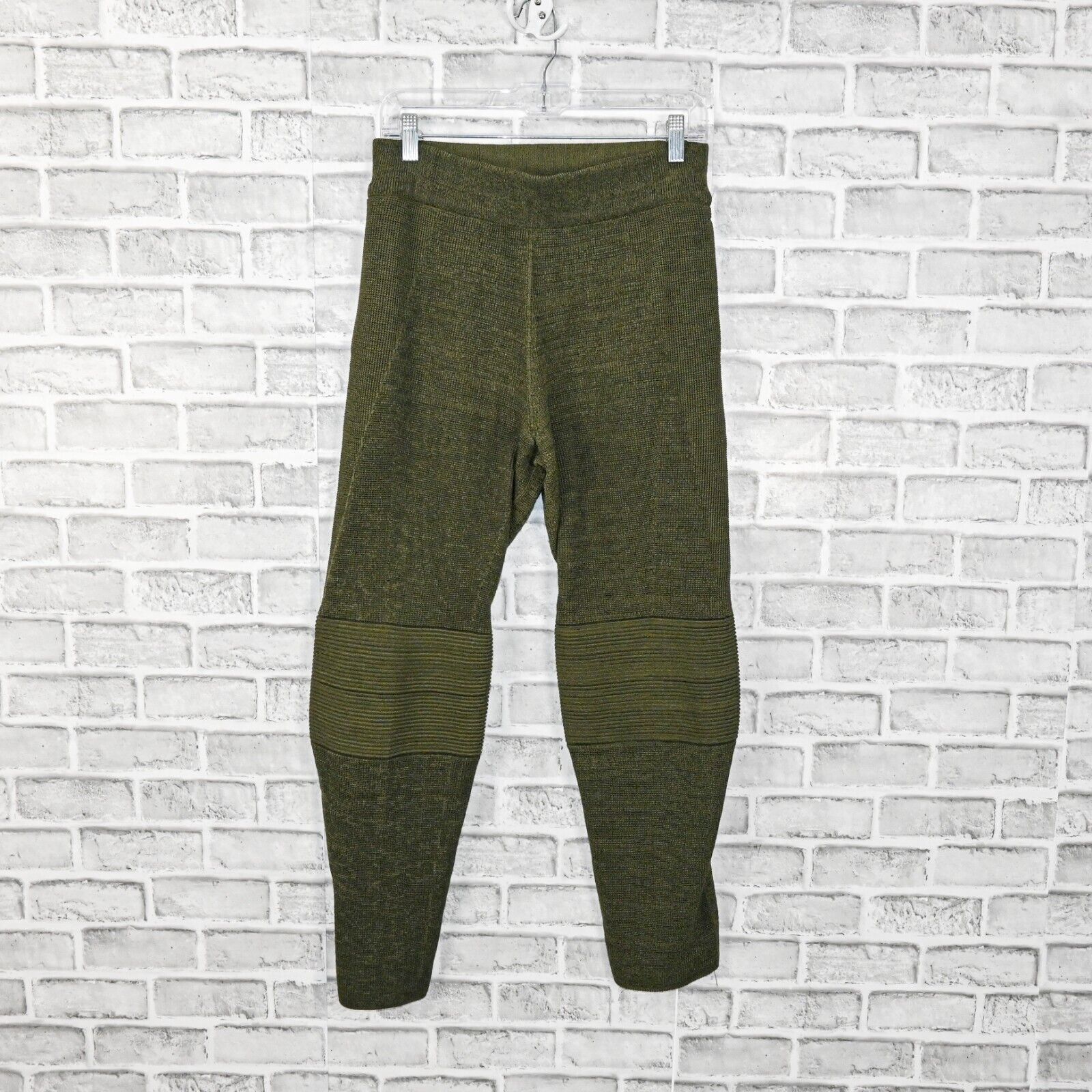 SNOW PEAK Japan Men's Wool blend Knit Pants in olive Green