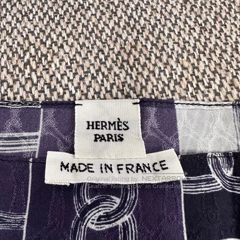 Hermes Hermes Early spring style of 25, mulberry silk printed (co Size XS / US 0-2 / IT 36-38 - 3 Thumbnail