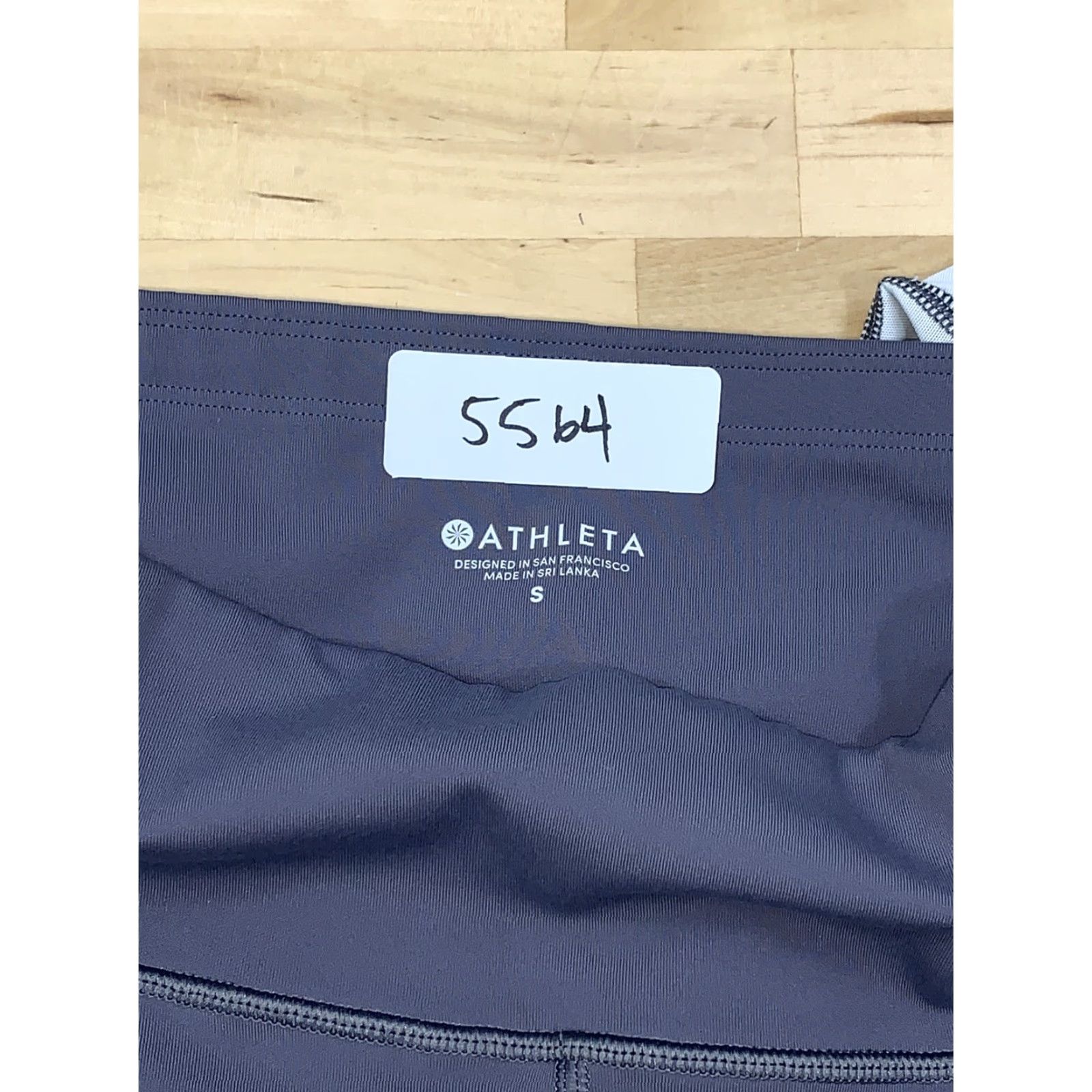 Athleta Athleta Leggings Cropped Womens S Purple Casual Activewear Size 28" / US 6 / IT 42 - 3 Thumbnail
