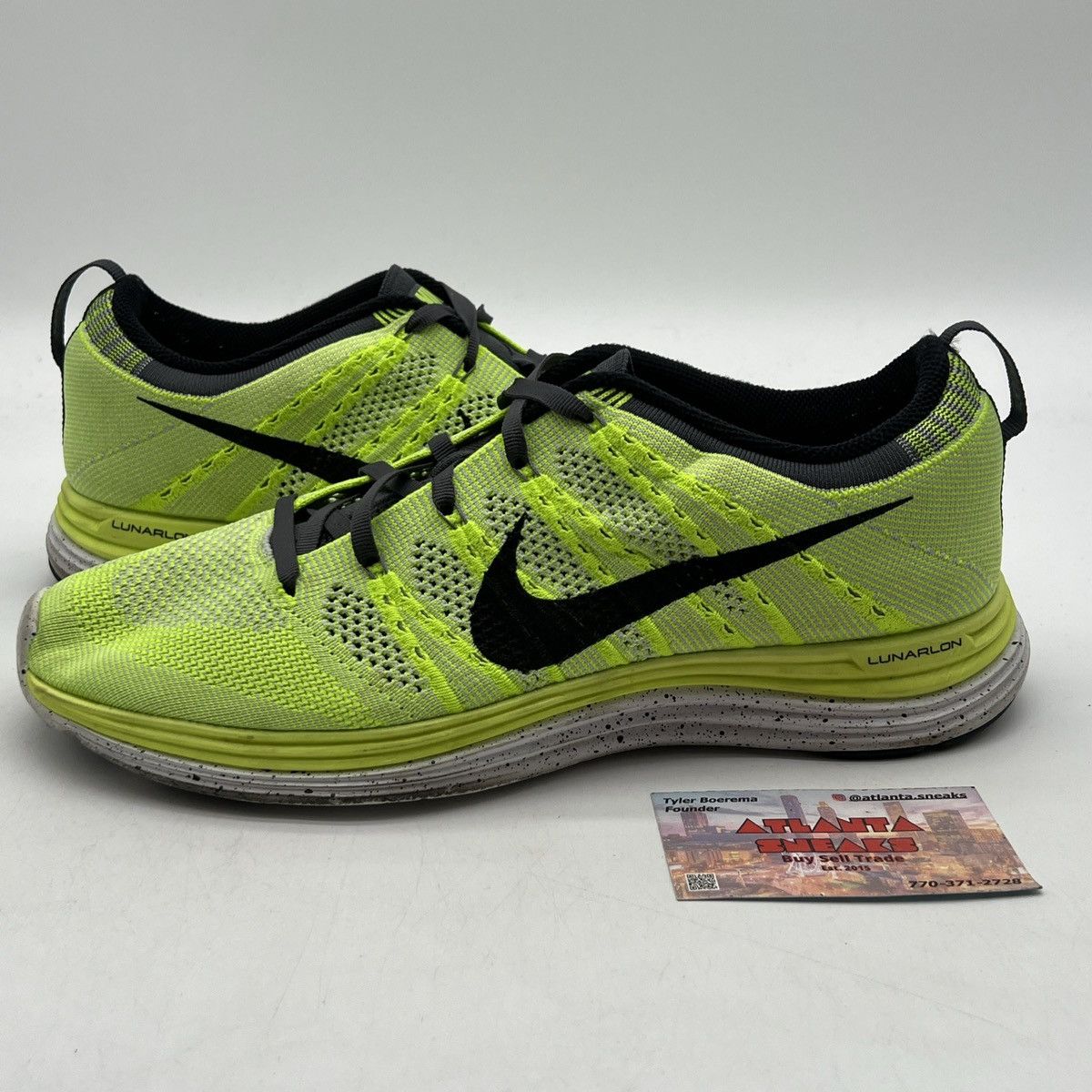 Nike Nike Flyknit One+ Yellow W Size US 11 / EU 44 - 1 Thumbnail