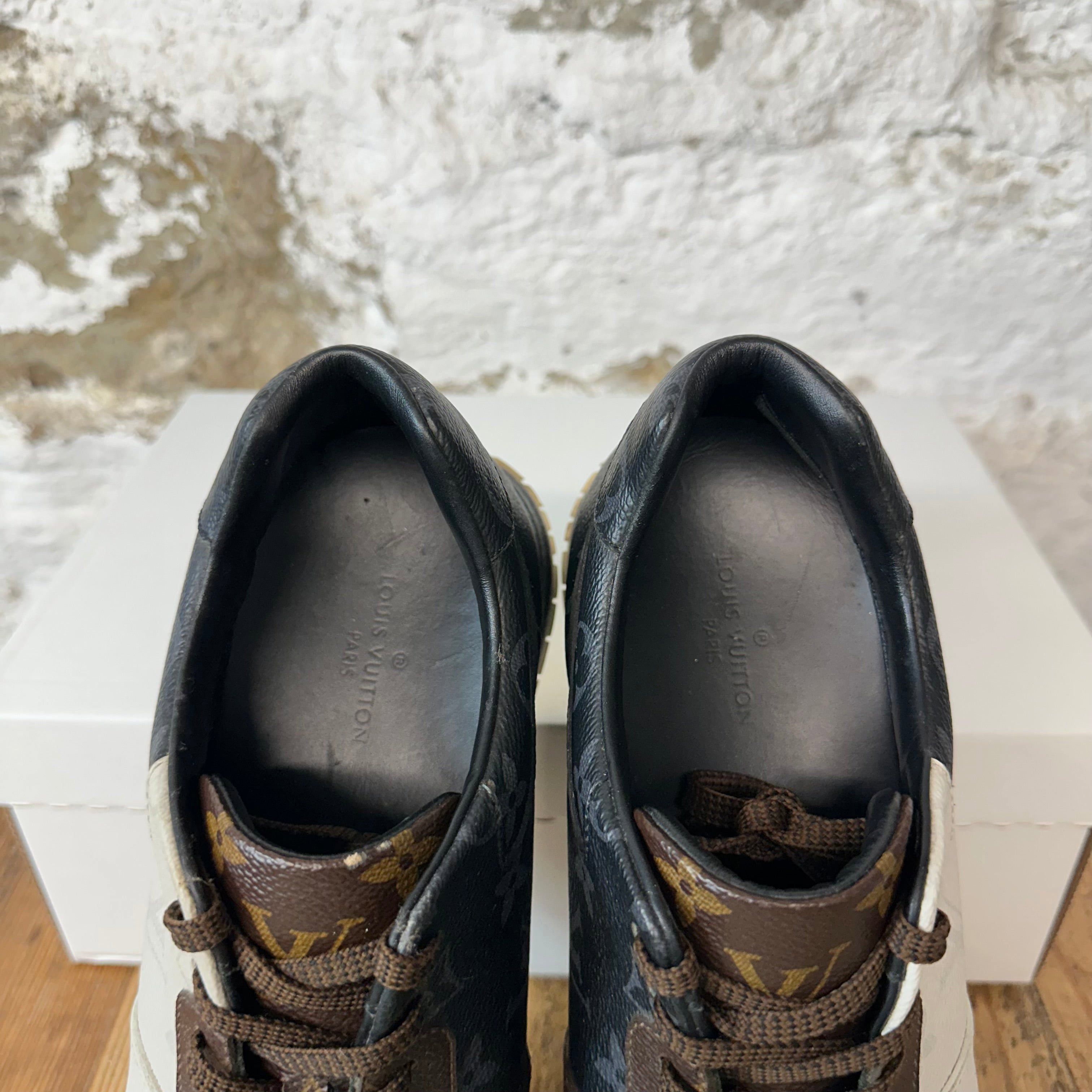 Louis Vuitton Louis Vuitton Monogram Runaway Sneaker Sz 9 (7.5LV) Size US 9 / EU 42 - 4 Thumbnail