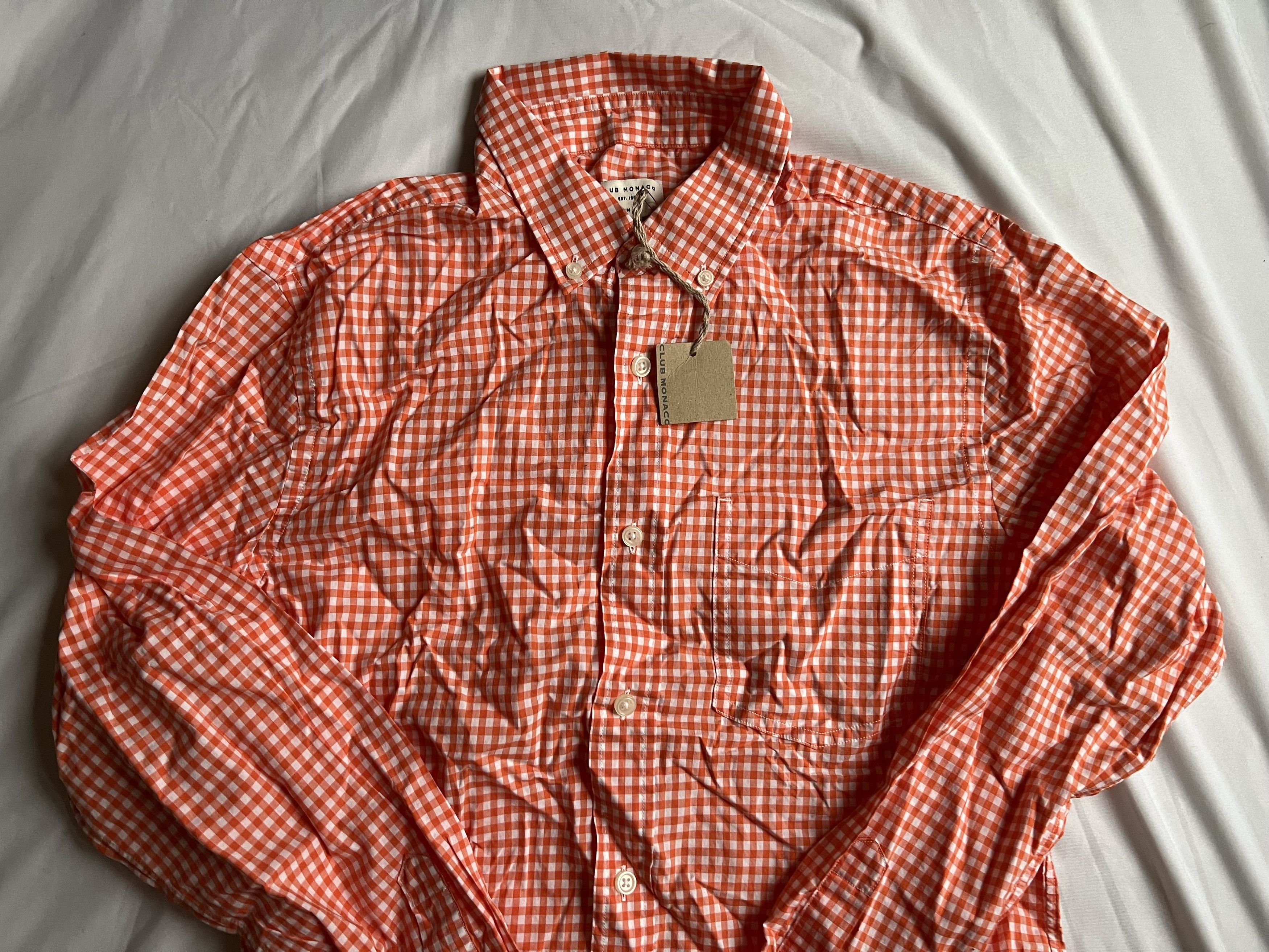 Club Monaco Club Monaco gingham button up shirt slim fit medium $79.50 Size US M / EU 48-50 / 2 - 2 Thumbnail
