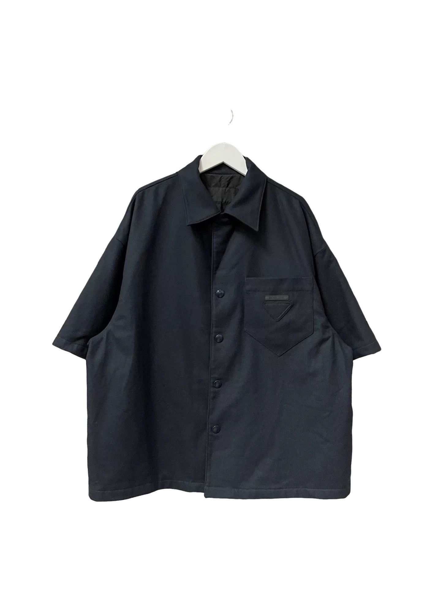 Prada Prada Logo Patch Shirt Size M Size US M / EU 48-50 / 2 - 1 Thumbnail