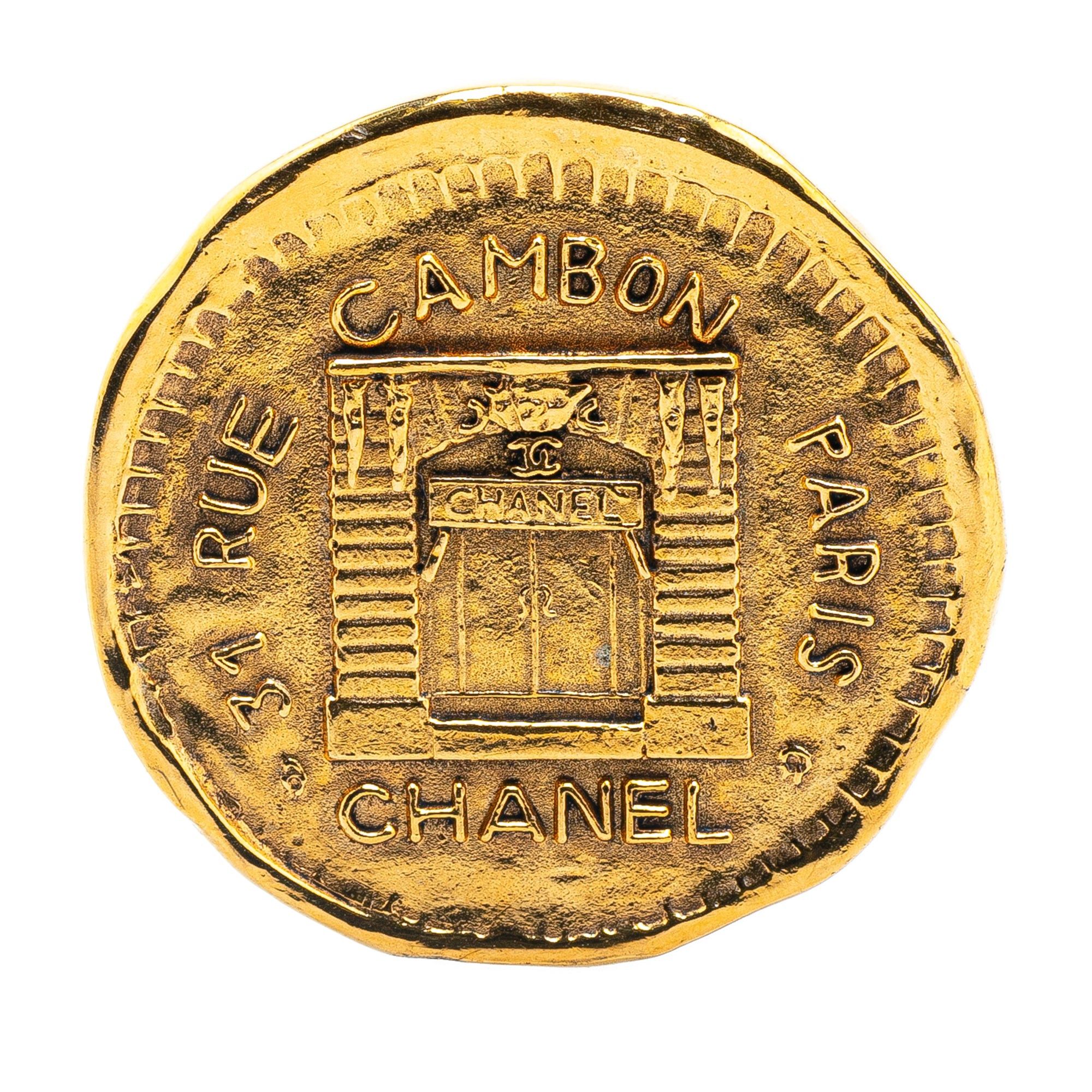 Chanel Gold Plated 31 Rue Cambon Round Brooch Gold