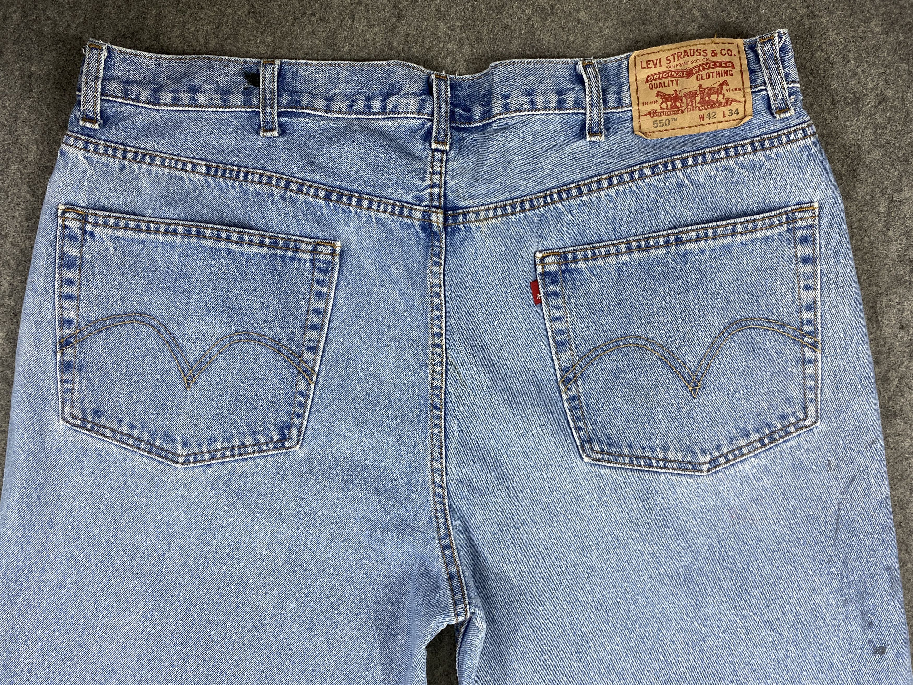Levi's Blue Vintage Levi's 550 Jeans 42x34.5 Denim -JN2077 Size US 42 / EU 58 - 4 Thumbnail