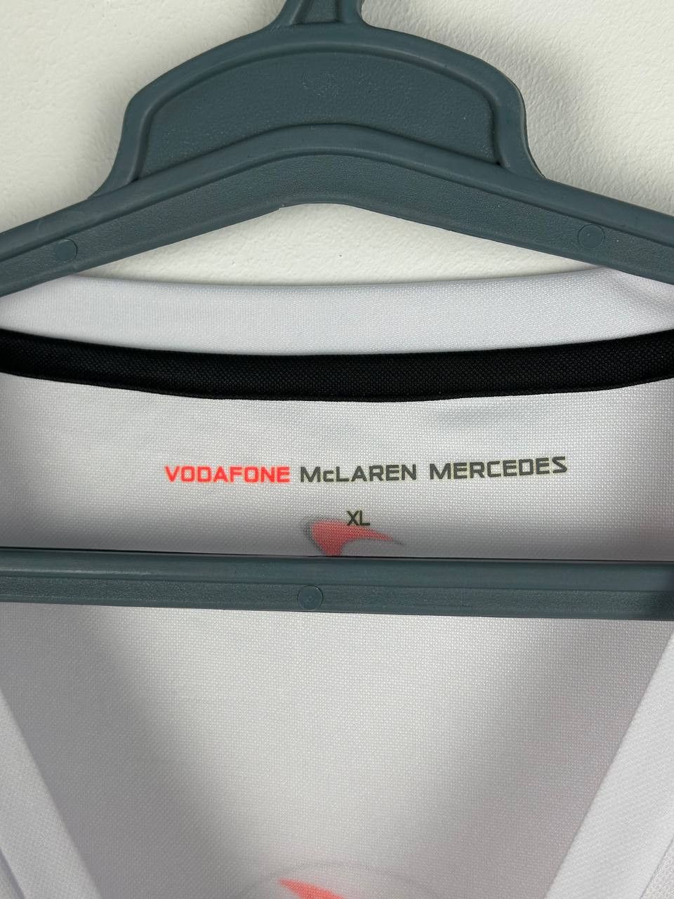 Formula 1 × Mercedes-Benz Mercedes Benz McLaren T-Shirt F1 Lewis Hamilton Vodafone Size US XL / EU 56 / 4 - 7 Thumbnail