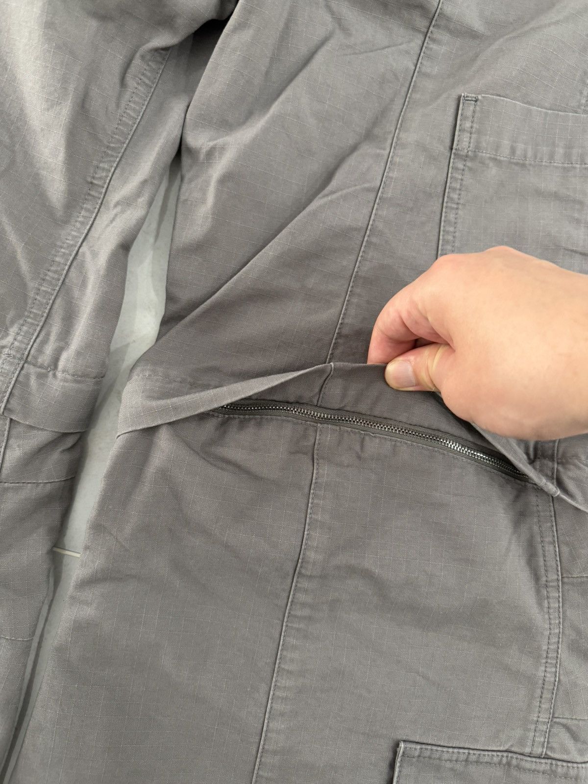 Balenciaga Balenciaga FW23 Grey Colored Flaired Cargo Pants Sz.S Size US 32 / EU 48 - 6 Thumbnail