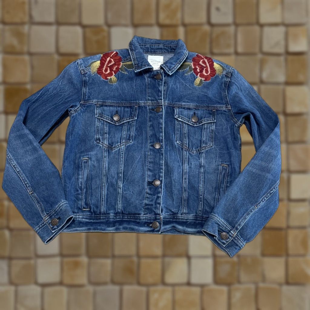American Eagle Outfitters VINTAGE American Eagle Outfitters Women's Jacket Cotton Blend Denim Floral Embroidered Blue Small Casual Size S / US 4 / IT 40 - 1 Thumbnail