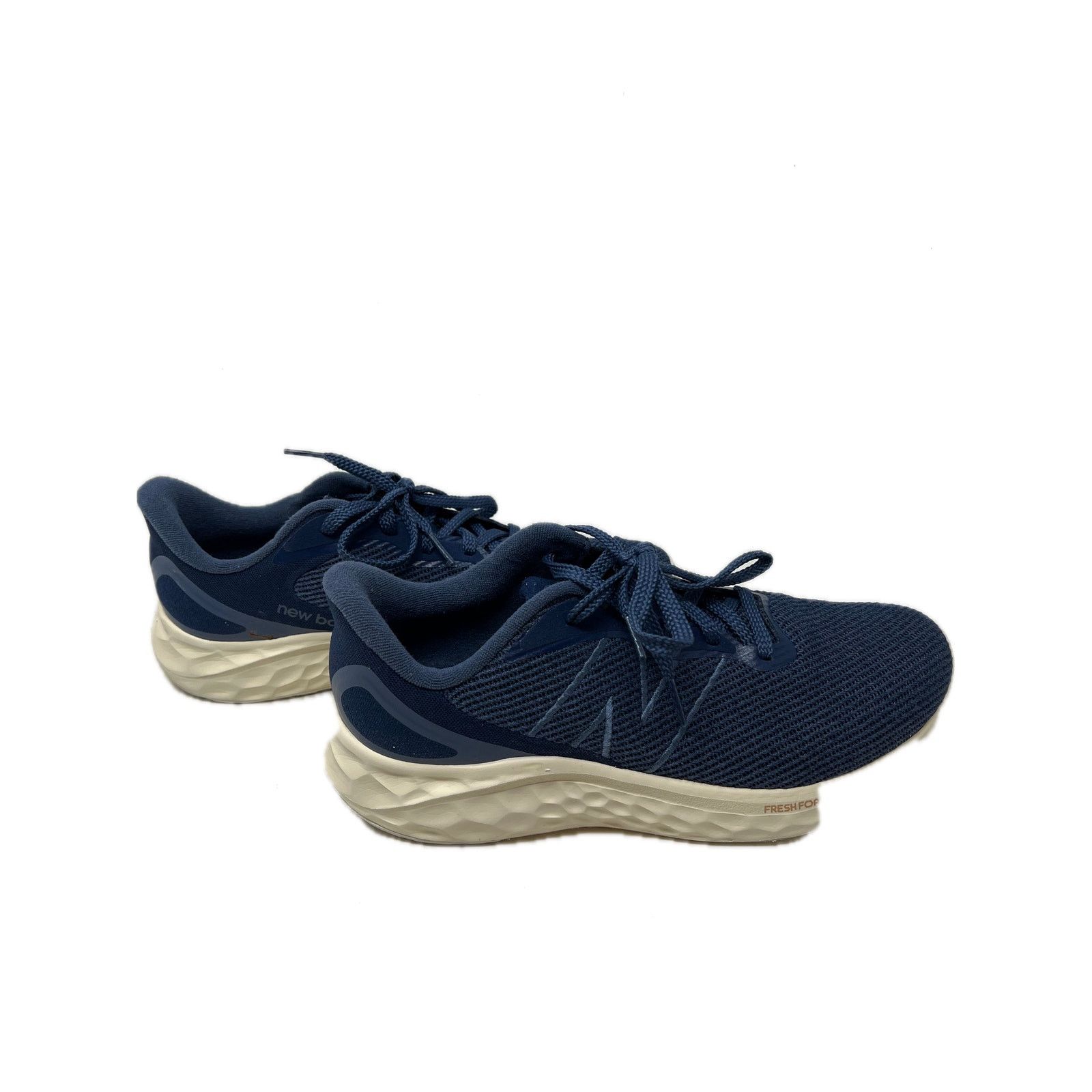 New Balance New Balance Fresh Foam Arishi V4 Mens 10.5 Size US 10.5 / EU 43-44 - 3 Thumbnail