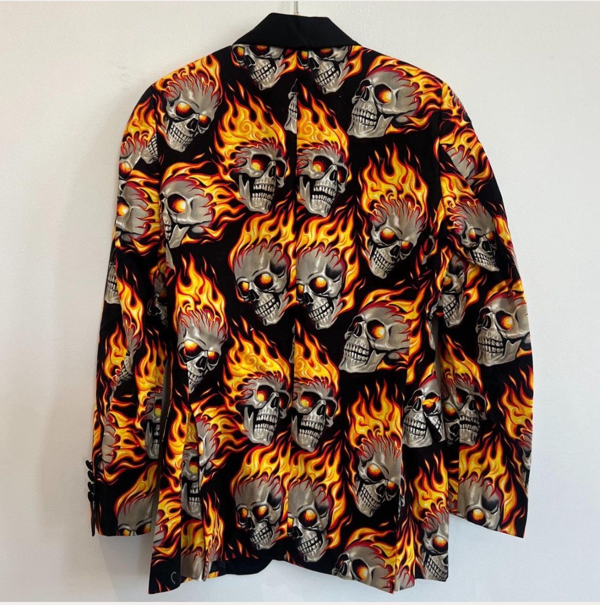 Skulls on fire jacket. Medium