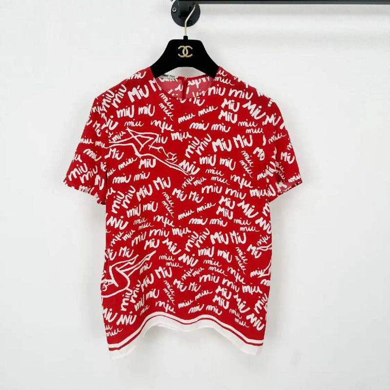Miu Miu Miu Miu Women's Red Silk Short Sleeve T-Shirt 0089 Size S / US 4 / IT 40 - 1 Thumbnail