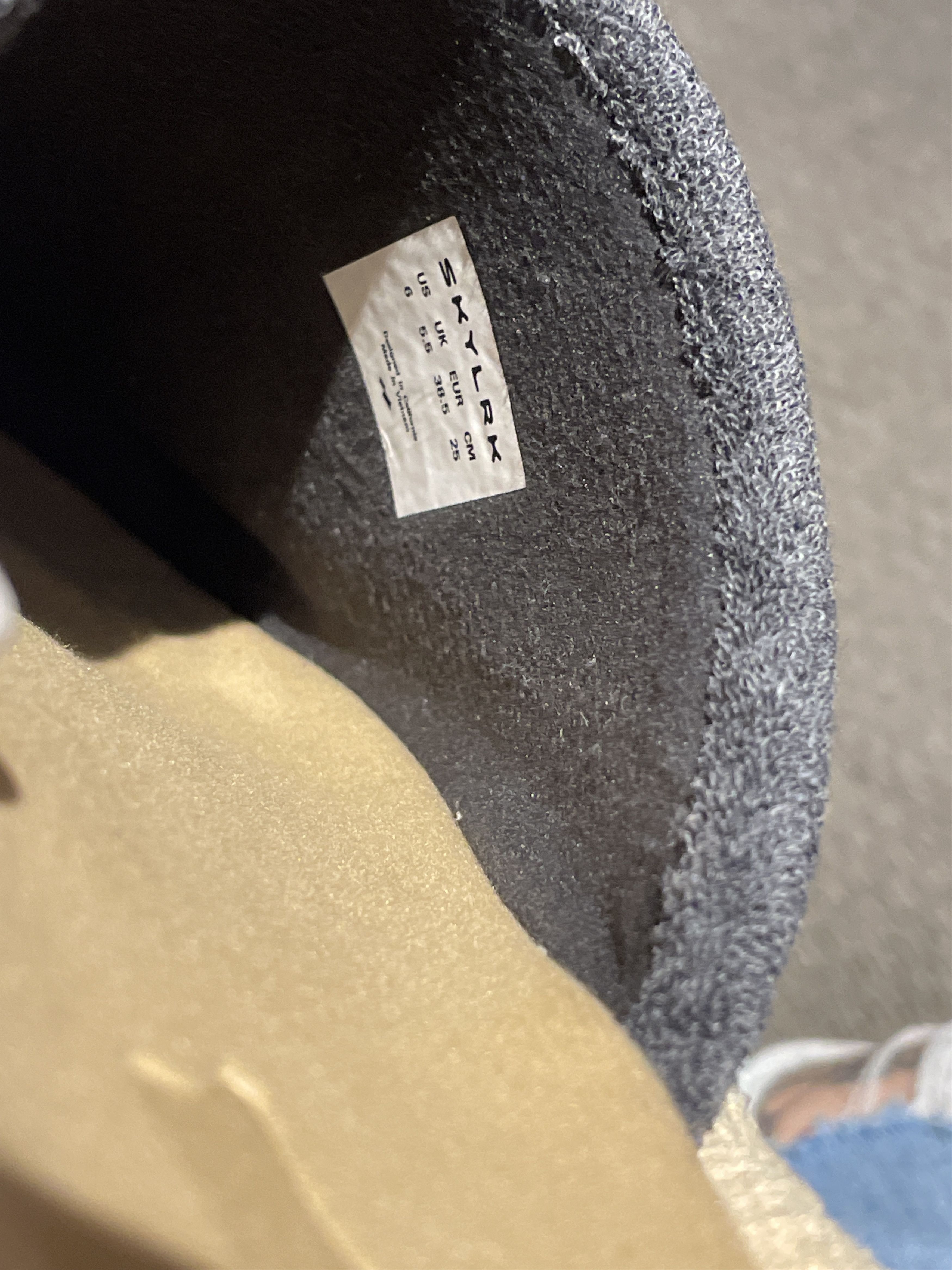 SKYLRK Rest slippers Size US 6 / EU 39 - 9 Thumbnail