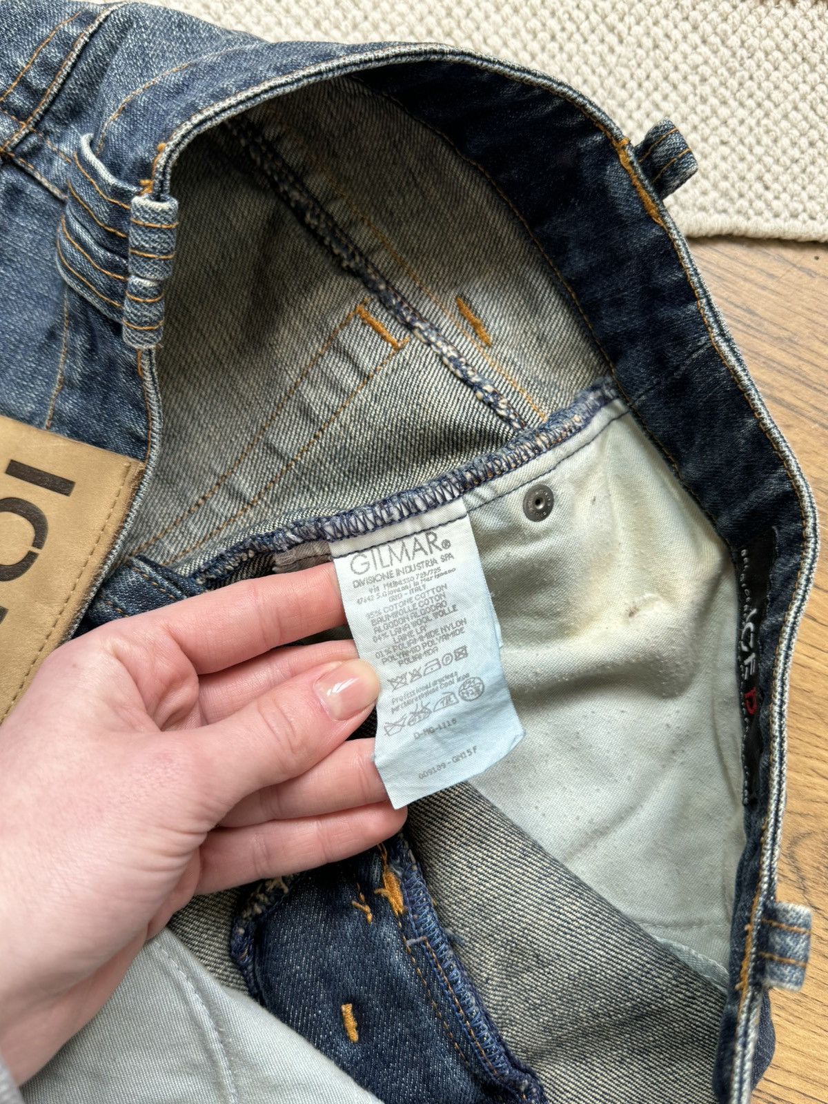 Iceberg VINTAGE ICEBERG WASHED DEMIN MINI SKIRT Size 28" / US 6 / IT 42 - 7 Thumbnail