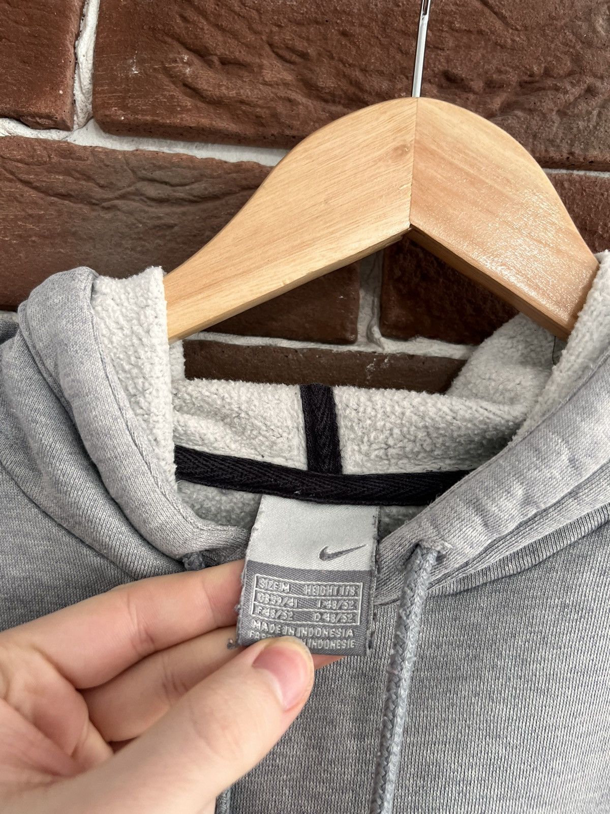 Nike Nike Vintage Y2k 00s Distressed Hoodie Grey Big Logo Hype Size US M / EU 48-50 / 2 - 7 Thumbnail