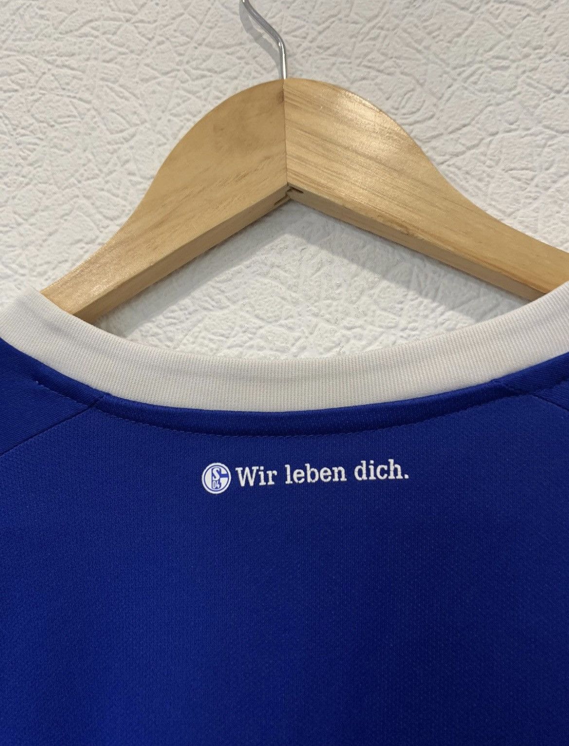 Umbro Soccer jersey Schalke 2018/2019 gazprom Umbro Size US XXL / EU 58 / 5 - 11 Thumbnail