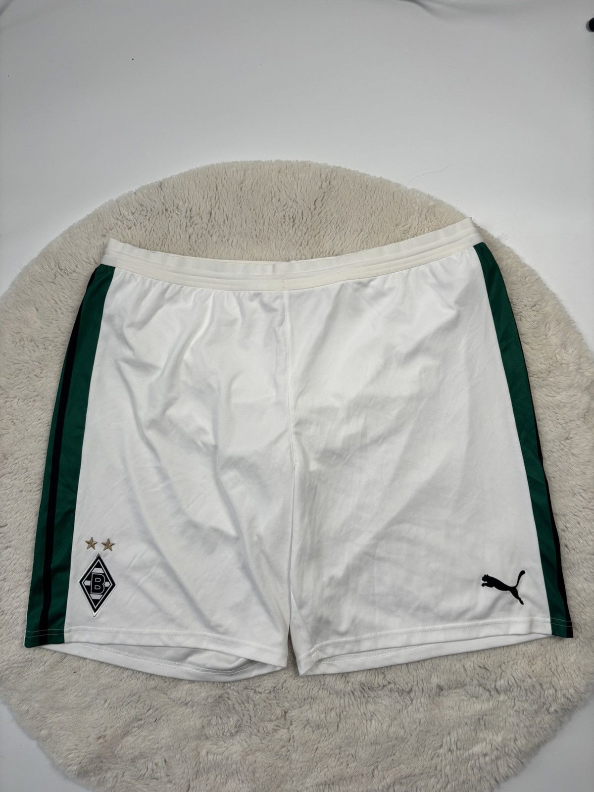 Puma Puma FC Borussia Monchengladbach 18/19 Soccer Shorts Size US 38 / EU 54 - 1 Thumbnail