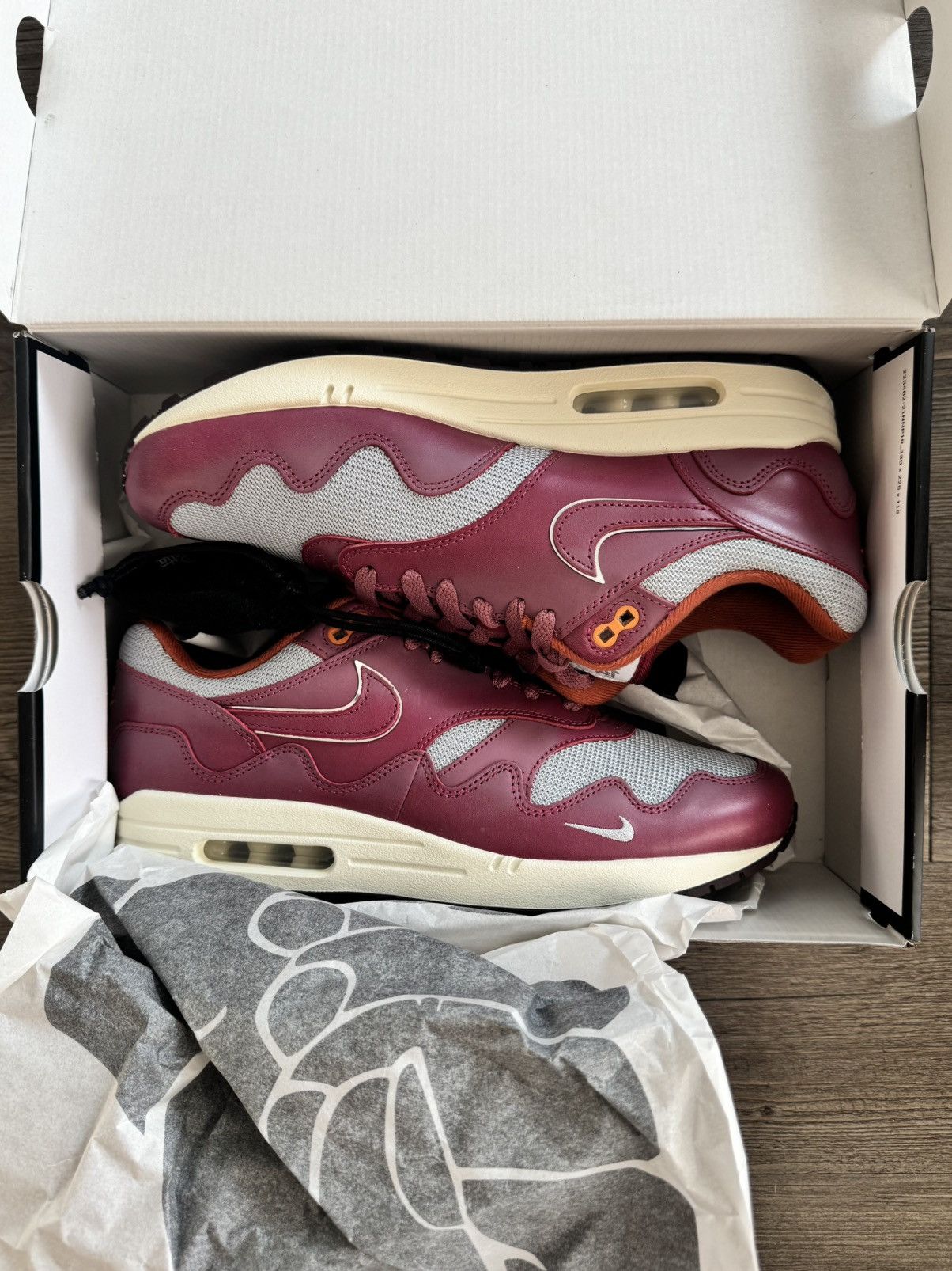Nike × Patta Nike Air Max 1 Patta Waves Rush Maroon (With Bracelet) Size US 10.5 / EU 43-44 - 2 Thumbnail