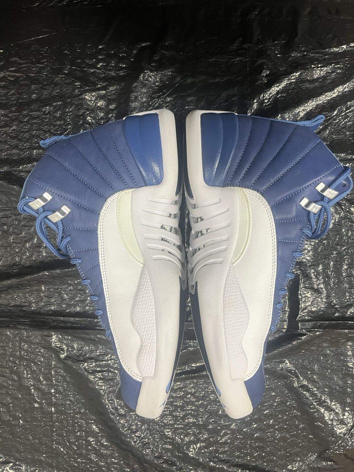 Jordan Brand × Nike Air Jordan 12 (Indigo) Size US 10 / EU 43 - 2 Thumbnail